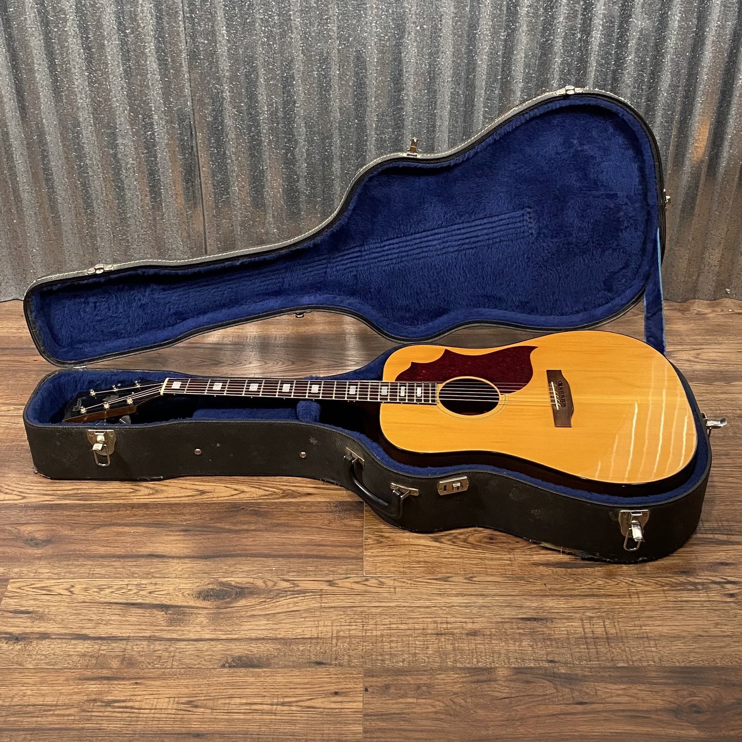 Gibson 1970's SJ Deluxe Southern Jumbo Sunburst Acoustic Guitar & Case #A600241 Used