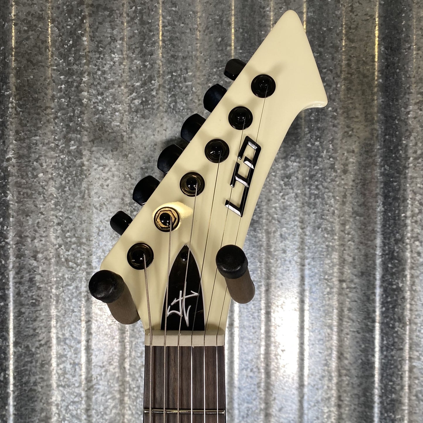 ESP LTD Vulture Jame Hetfield Olympic White Guitar & Case VULTUREOW #0345 Used