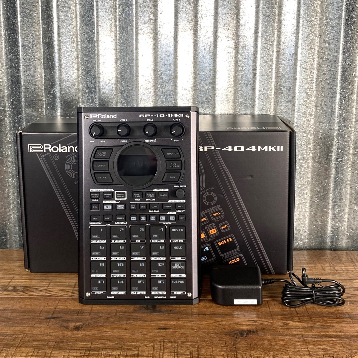 Roland SP-404mkII Linear Wave Sampler and Effector Demo