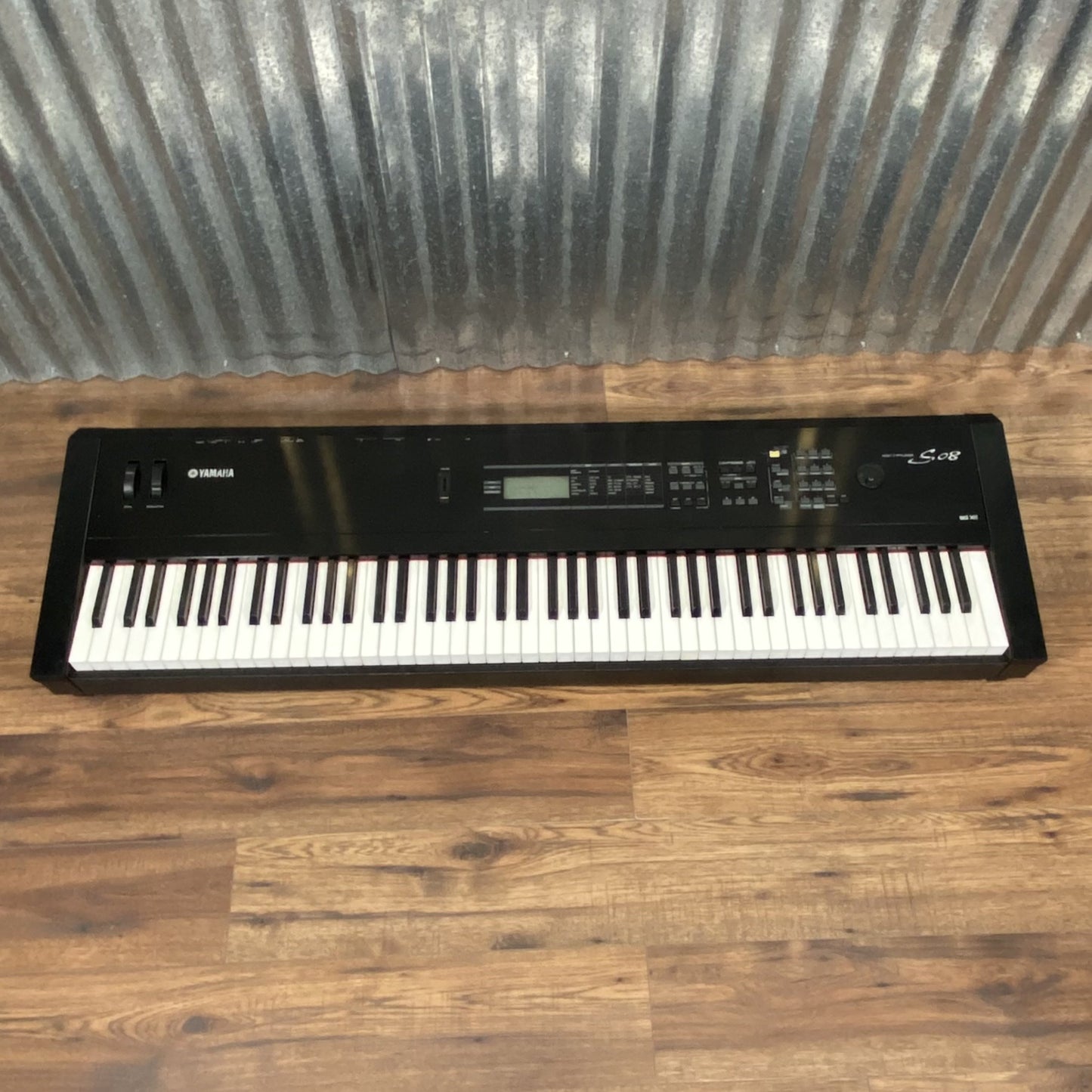 Yamaha S08 88 Key Weighted Action Synthesizer Used