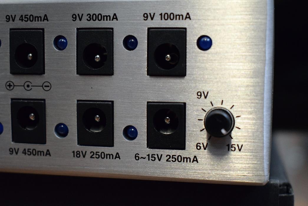 Dunlop MXR M238 ISO Power Brick Effect Pedalboard Power Supply