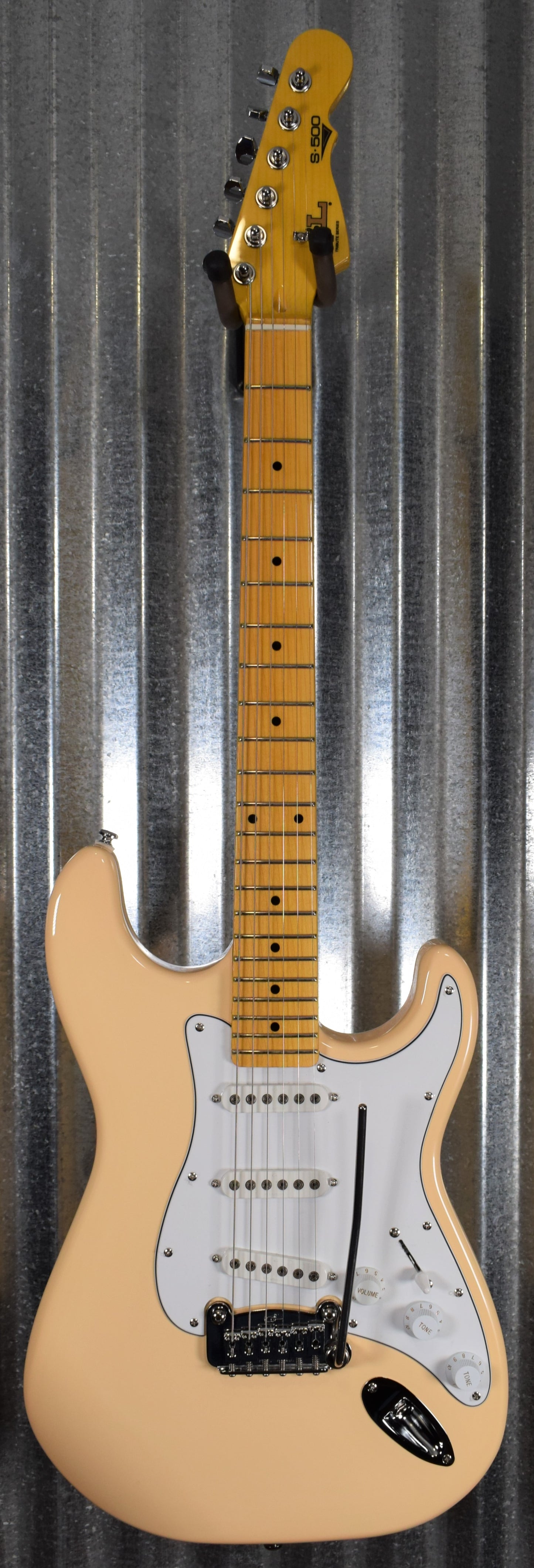 G&L Tribute S500 Vintage White Guitar #3097 Demo