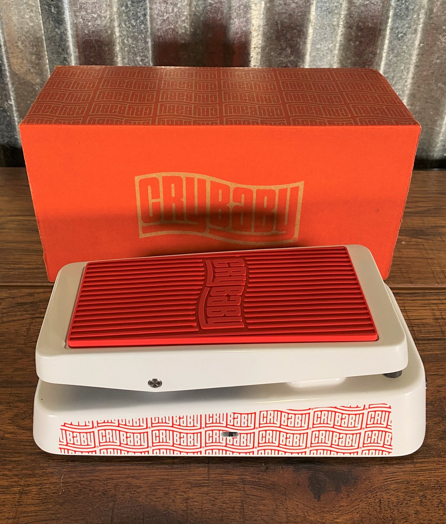 Dunlop Crybaby Junior Special Edition Wah Guitar Effect Pedal White
