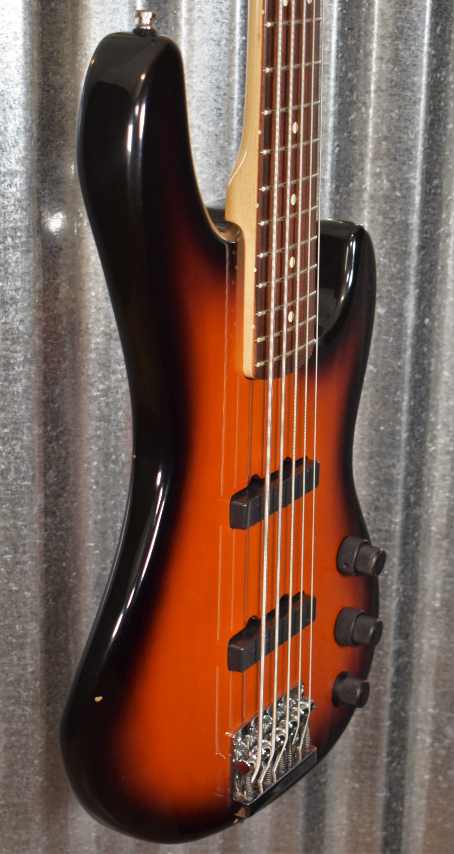 Fender Jazz Bass Plus V 5 String Bass 3 Tone Sunburst USA 1992 & Case Used