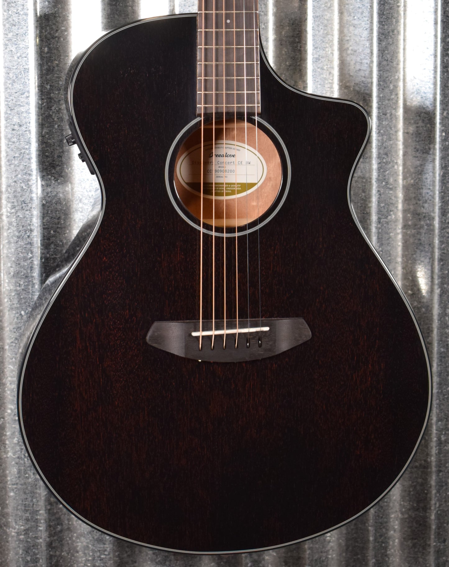 Breedlove Discovery Concert Black Widow CE Mahogany Acoustic Electric Guitar #8200