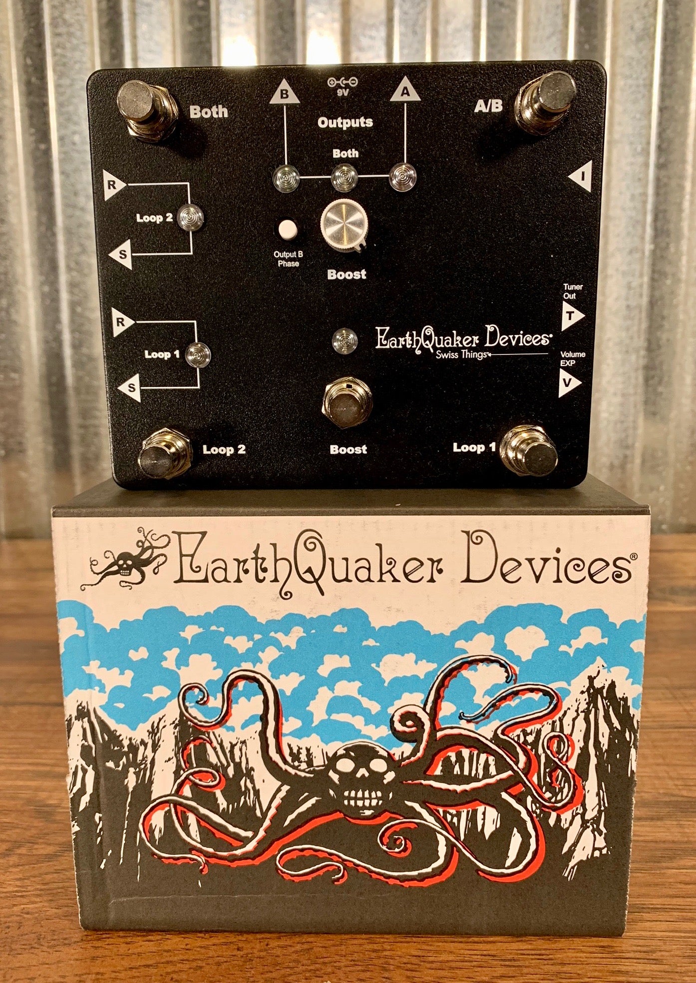ギター EarthQuaker Devices Swiss things EQD Swiss Things Pedalboard Reconciler — EarthQuaker Devices