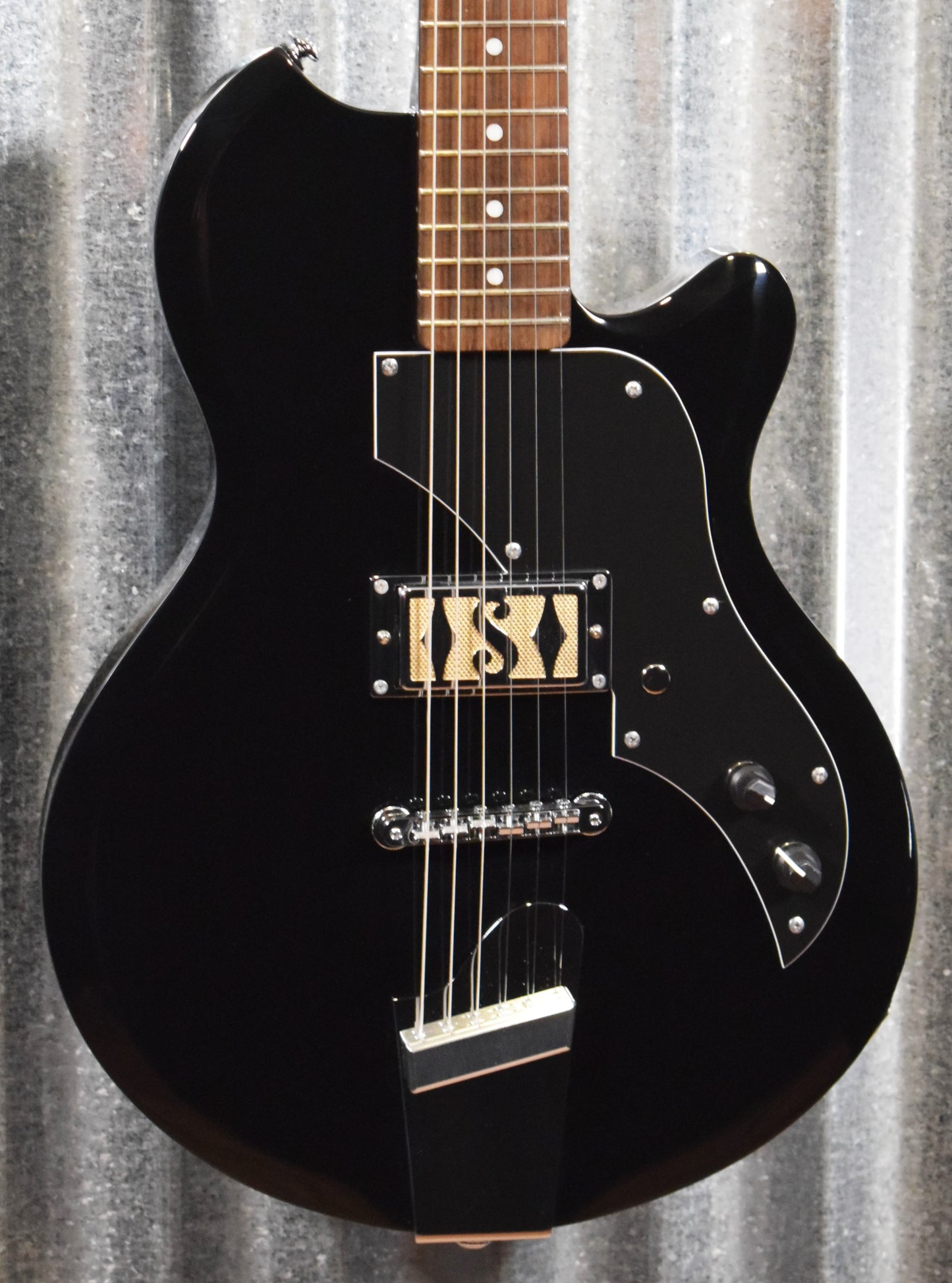 Supro Island Series 2010JB Jamesport Jet Black Guitar & Bag Used