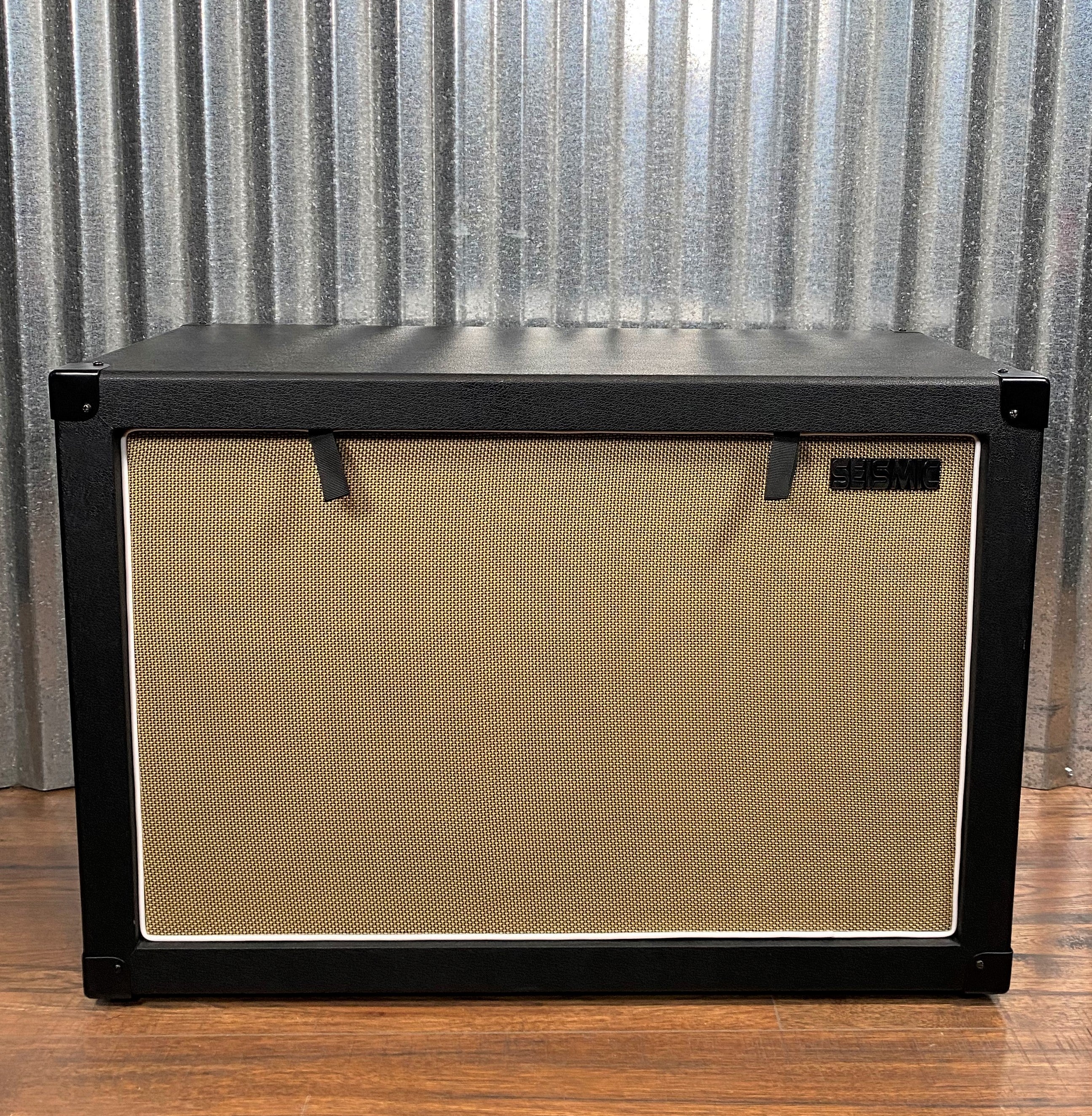 Seismic store guitar cab