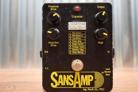 Tech 21 NYC Original Sans Amp Tube Amp Emulator Guitar Bass Preamp Effect Pedal
