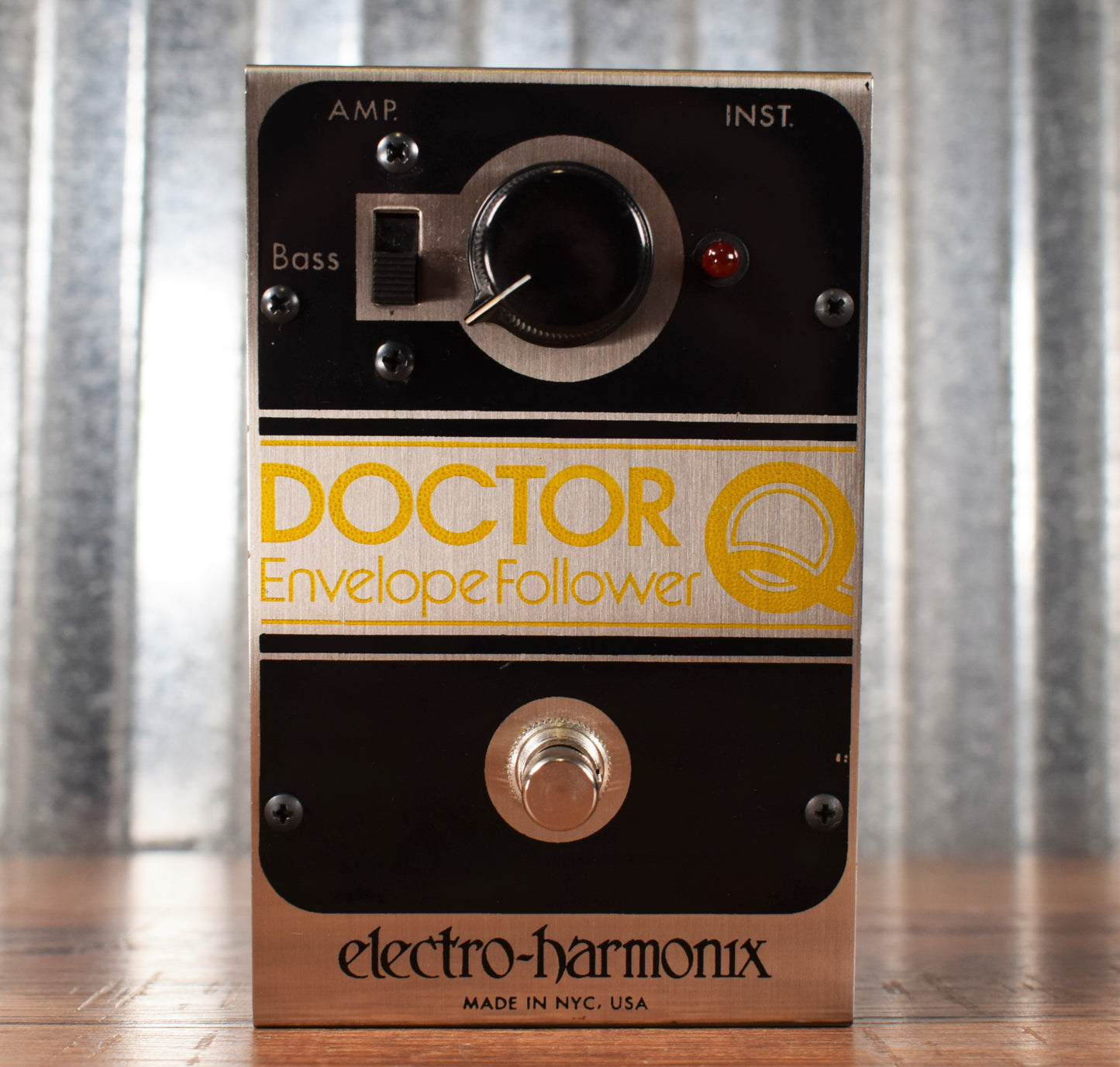 Electro-Harmonix EHX Doctor Q Envelope Follower Reissue 2000's Guitar Filter Effect Pedal & Power Supply Used
