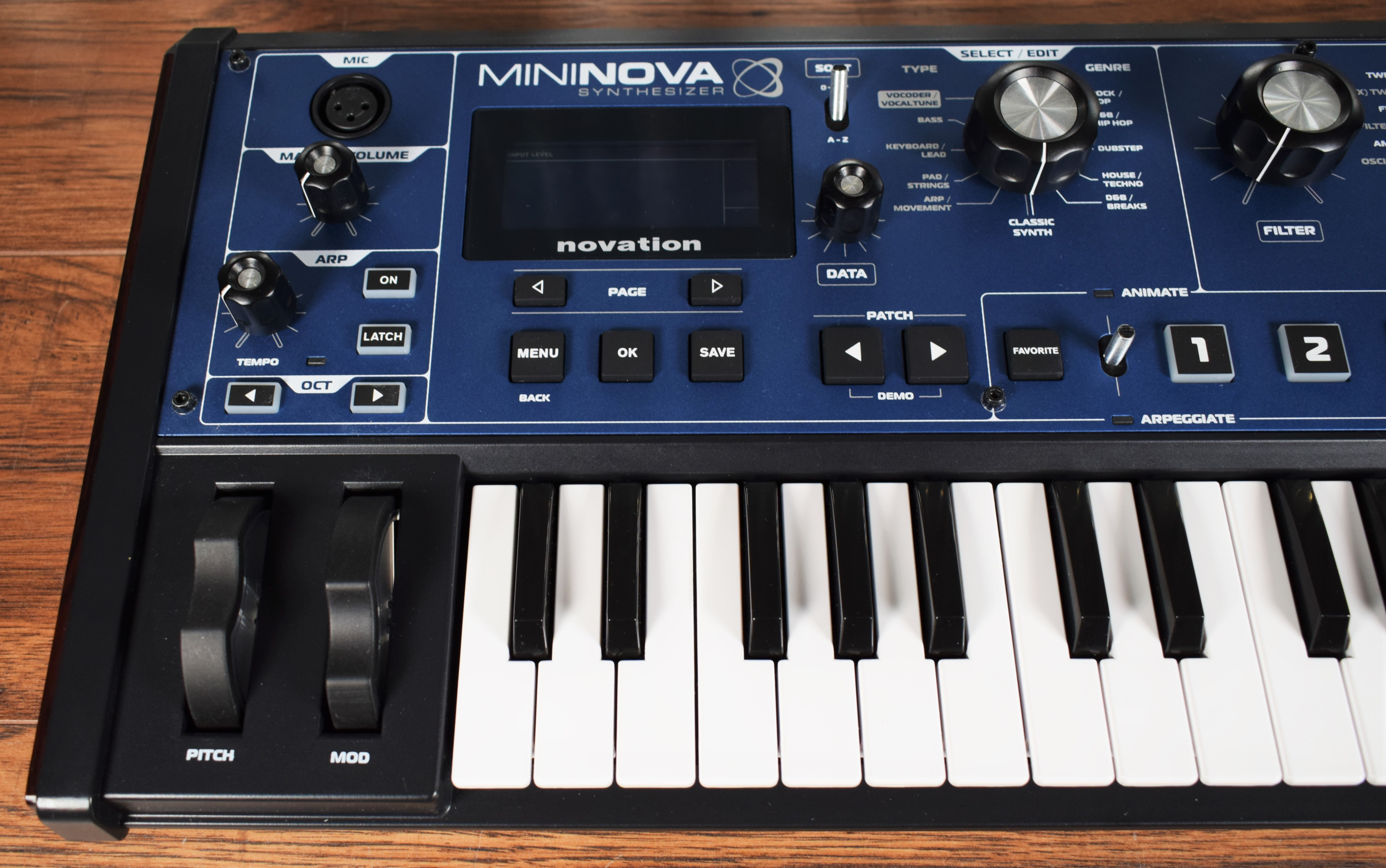 Novation Mini Nova 37 Key Synthesizer Used – Specialty Traders