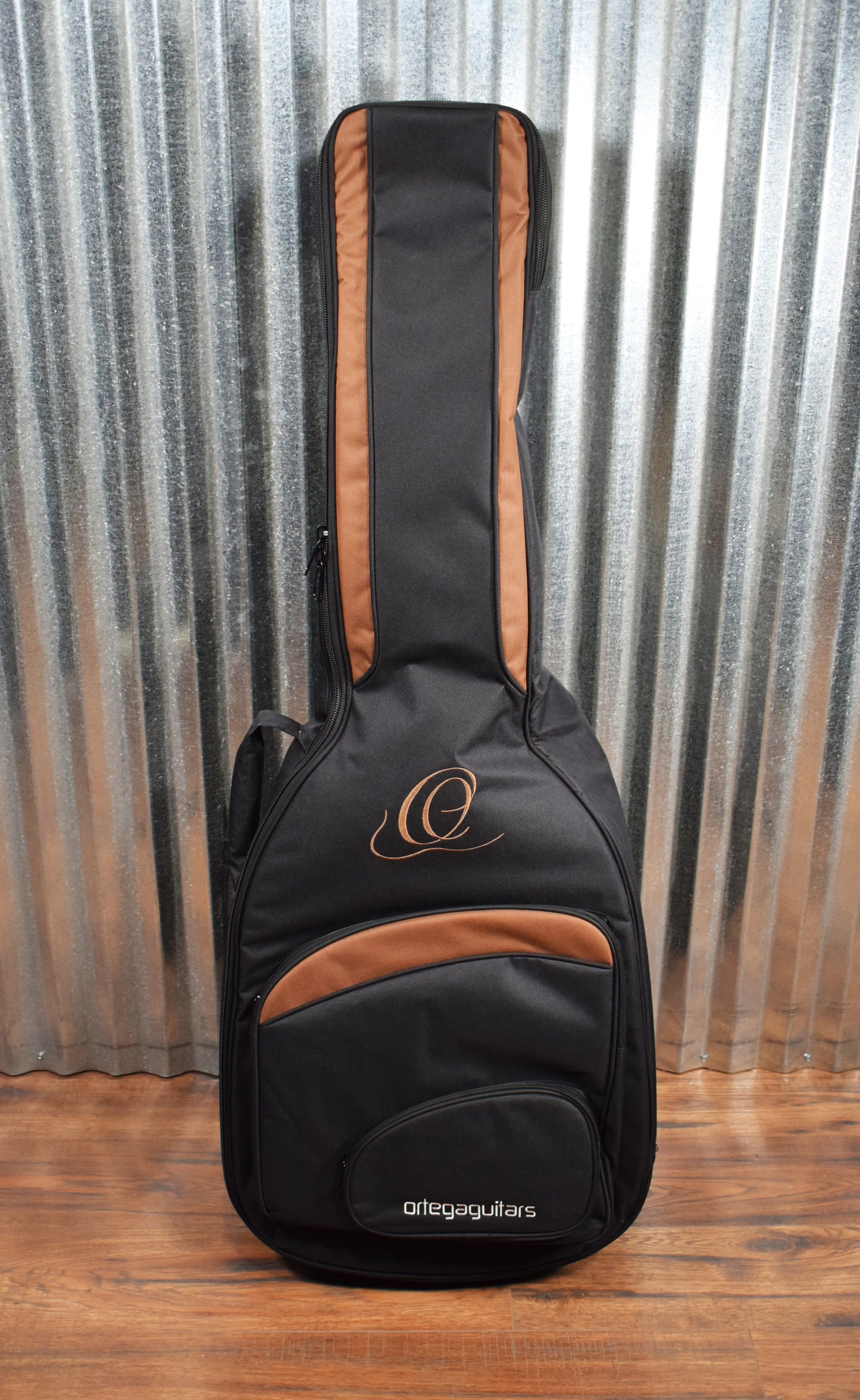 Ortega D3C-5 Acoustic Electric 5 String Fretted Cutaway Bass & Bag #6638