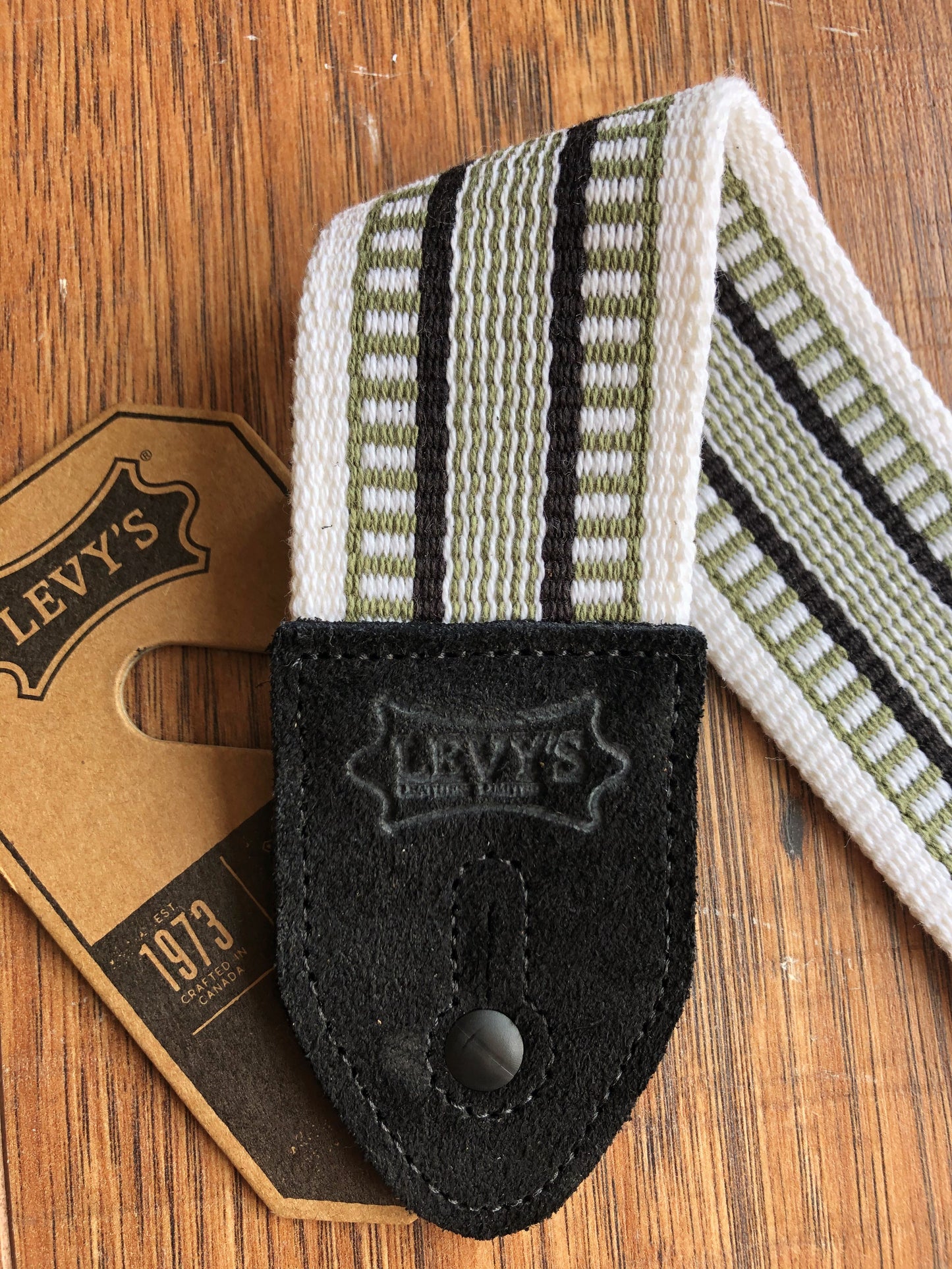 Levy's MC8VIN-008 2" Adjustable Cotton Guitar & Bass Strap White