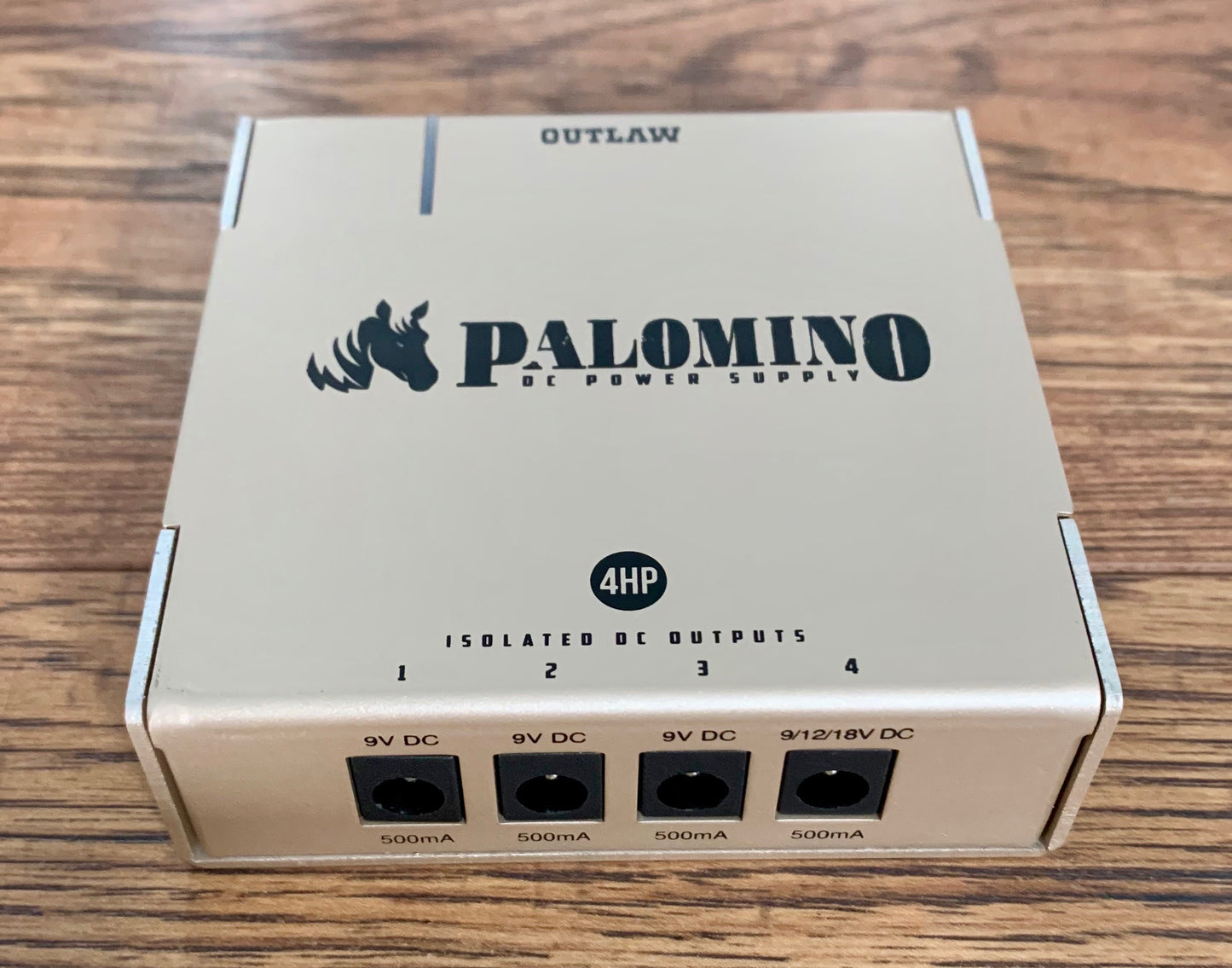 Outlaw Effects Palomino 4HP Isolated Pedalboard Guitar Effect Pedal Power Supply Demo