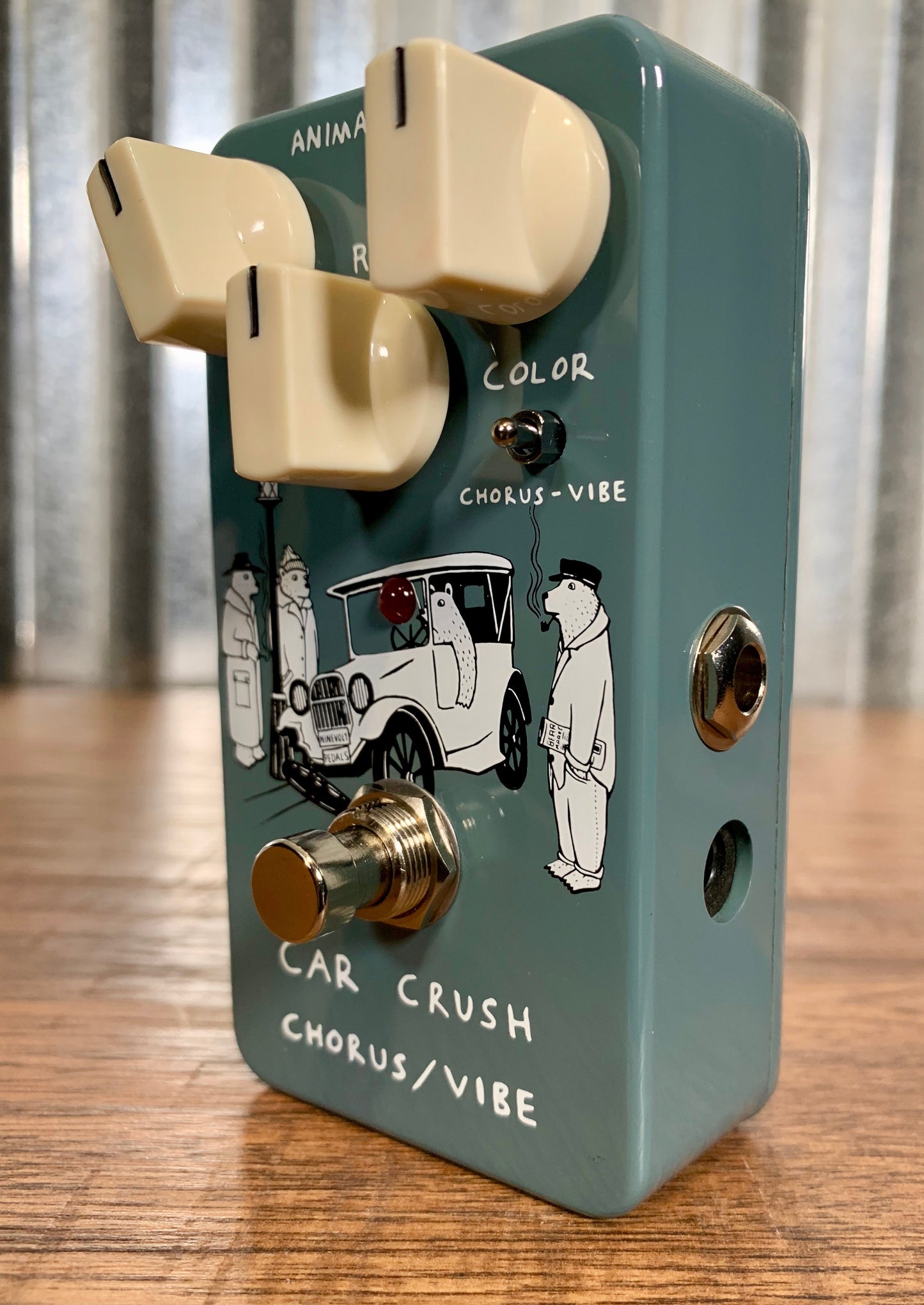 Animals Pedals Car Crush Chorus Vibe Guitar Effect Pedal Demo