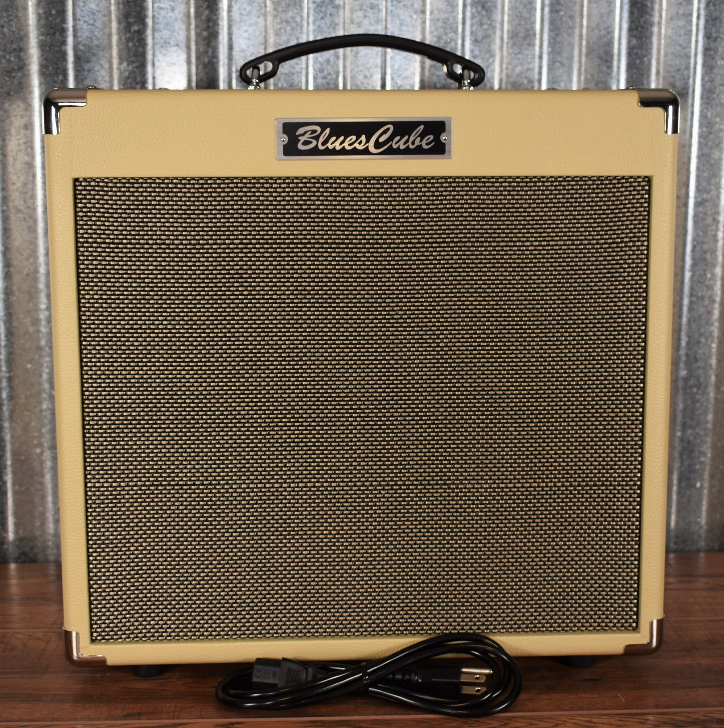 Roland BC-HOT-VB Blues Cube Hot 30 Watt 1x12" Guitar Combo Amplifier Blonde