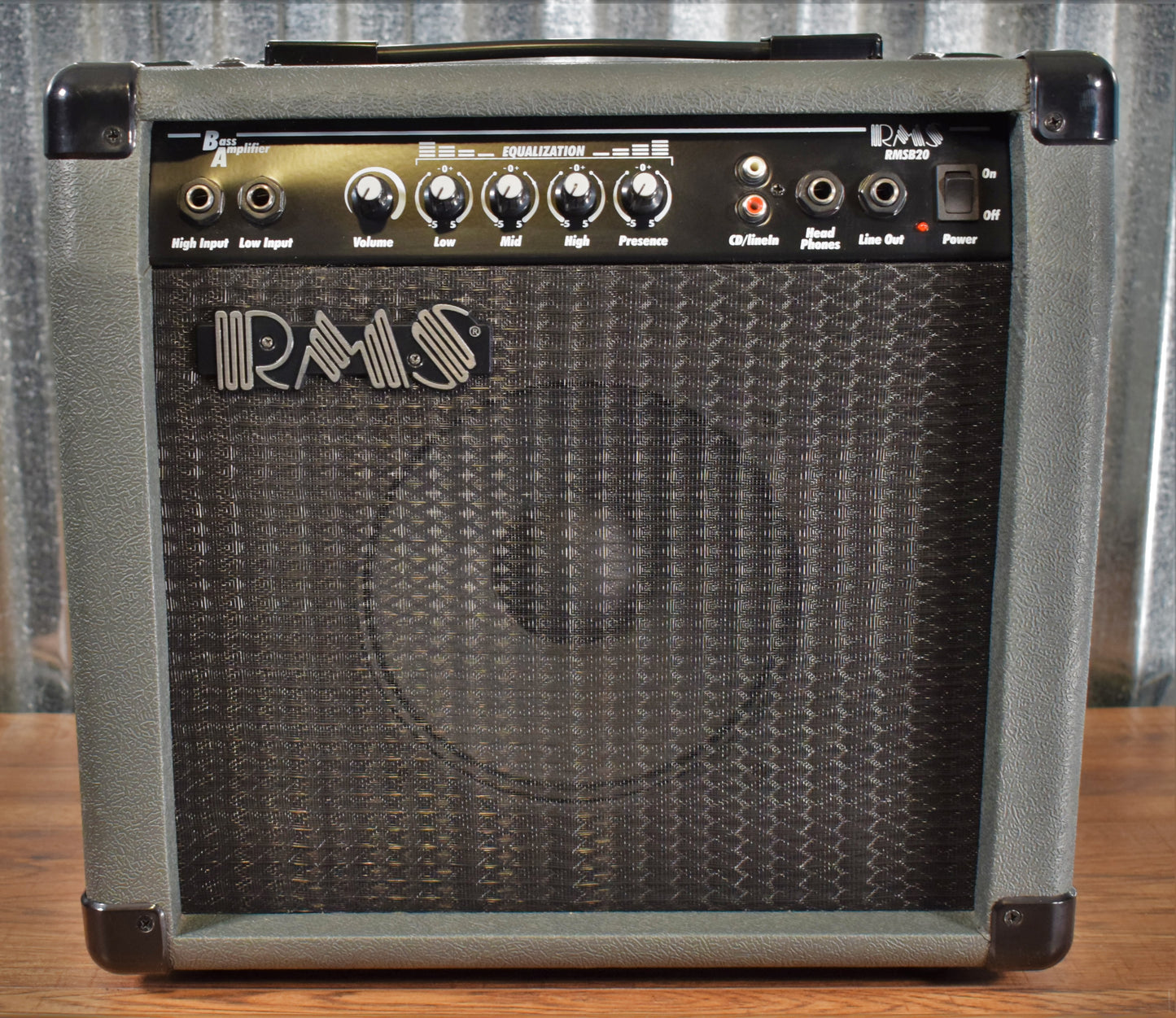 RMS B20 20 Watt 8" Bass Guitar Combo Amplifier Used