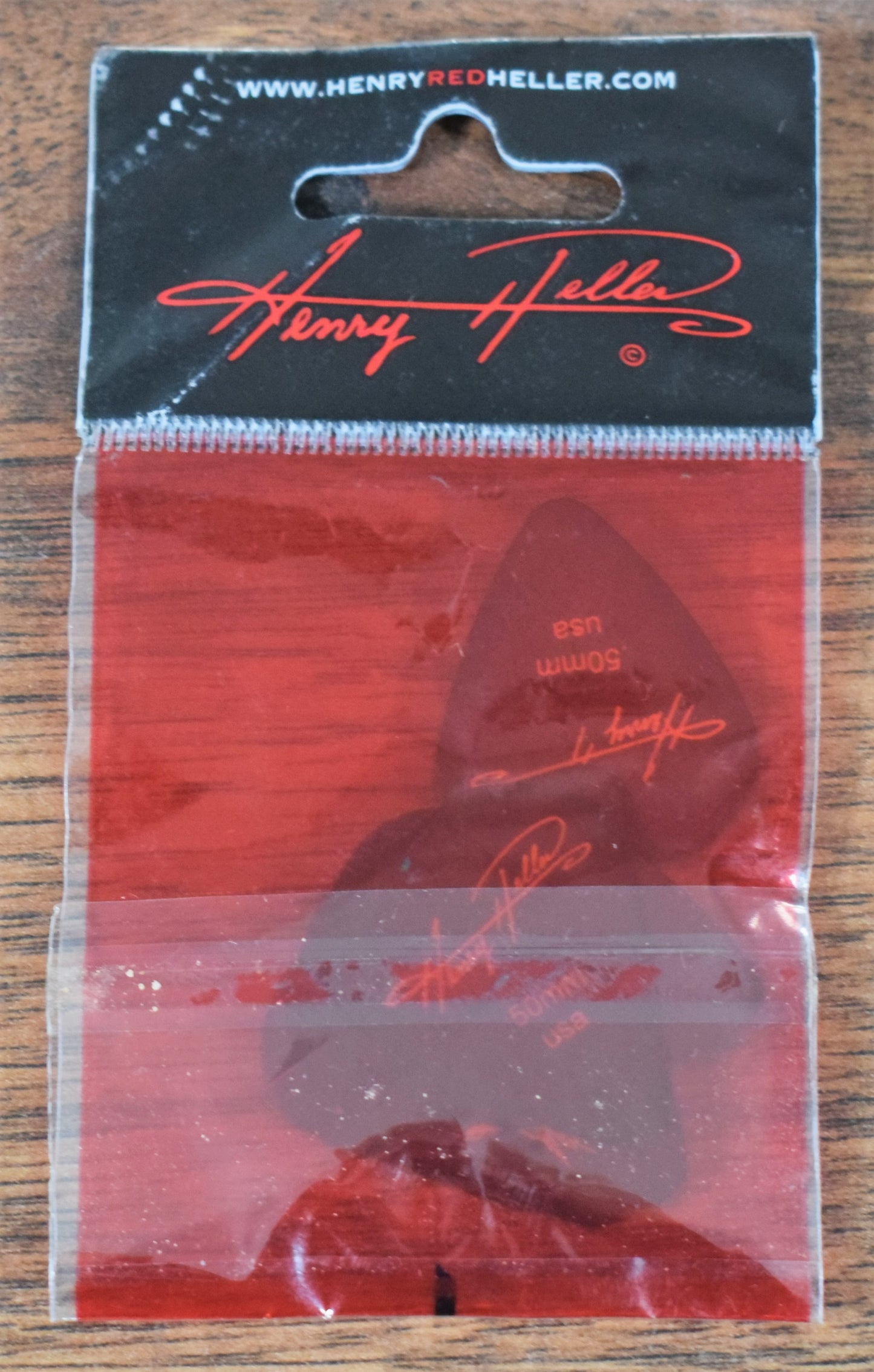 Henry Heller .50mm Gold Skull Guitar & Bass Pick 10 Pack