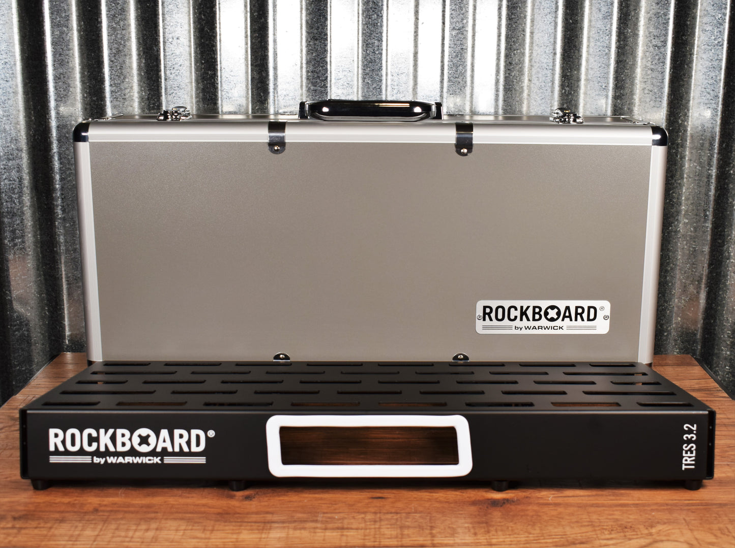 Warwick Rockboard Tres 3.2 C Guitar Effect Pedalboard & Flight Case