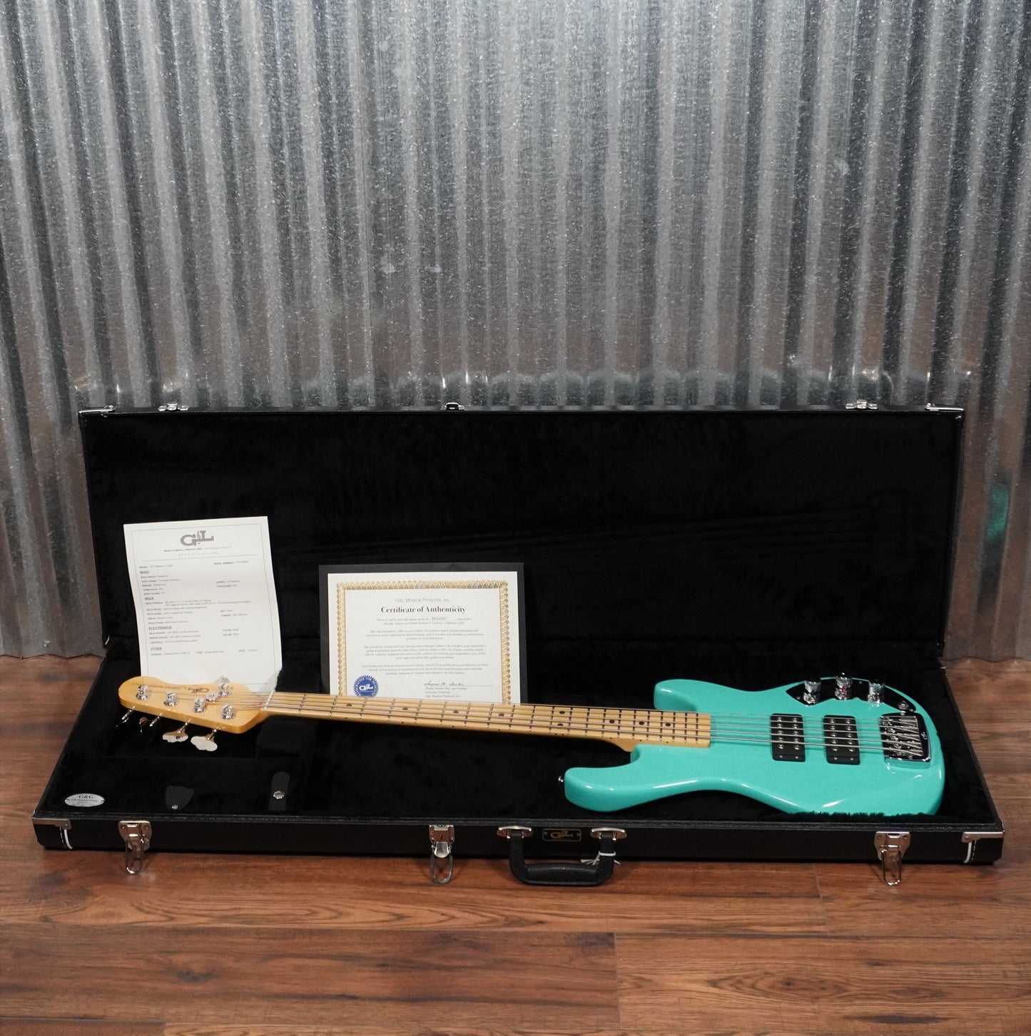 G&L USA CLF L-2500 Turquoise 5 String Bass & Case #9047