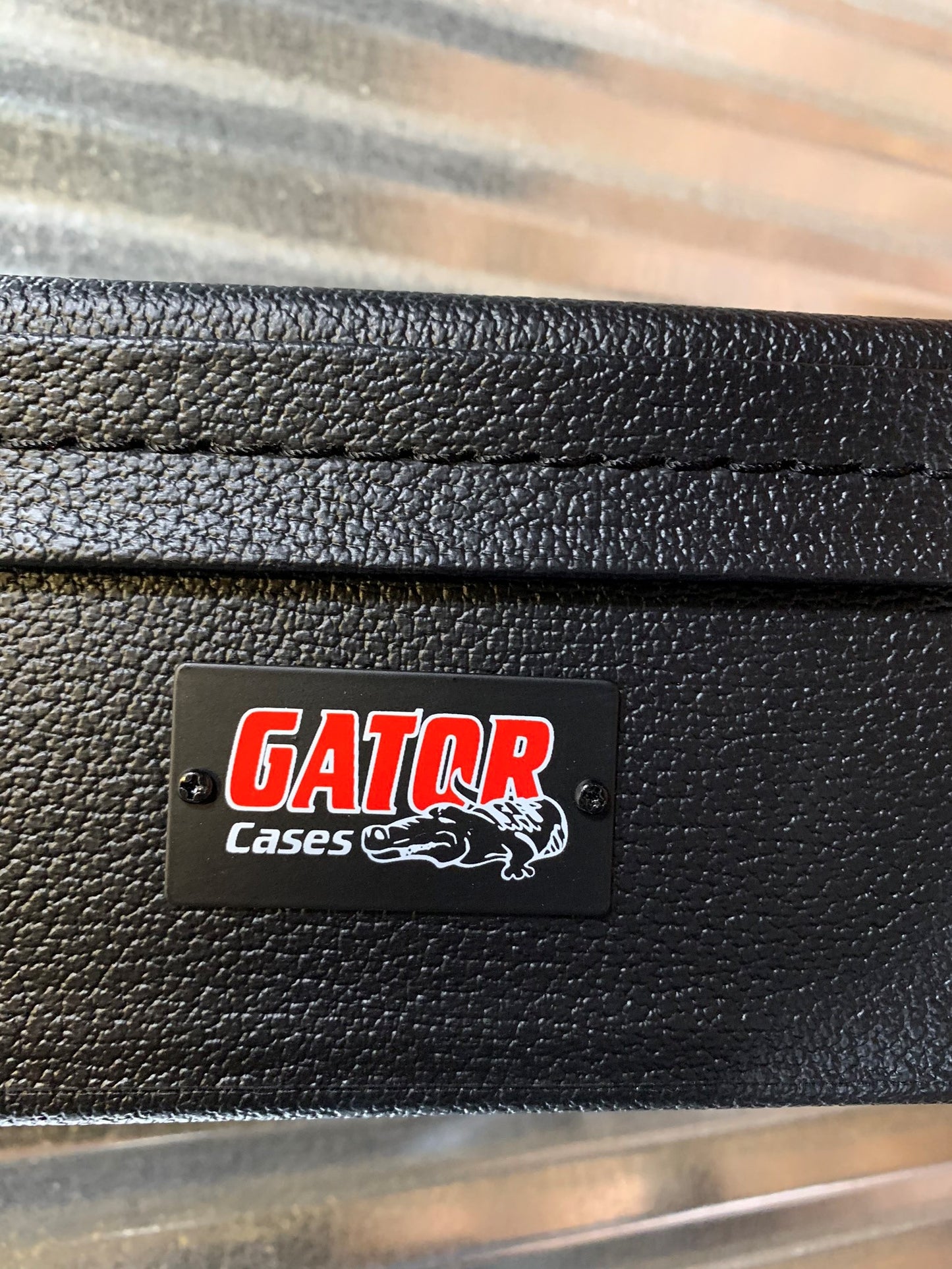 Gator GWE-LPS-BLK Single Cut LP Electric Guitar Wood Hardshell Case