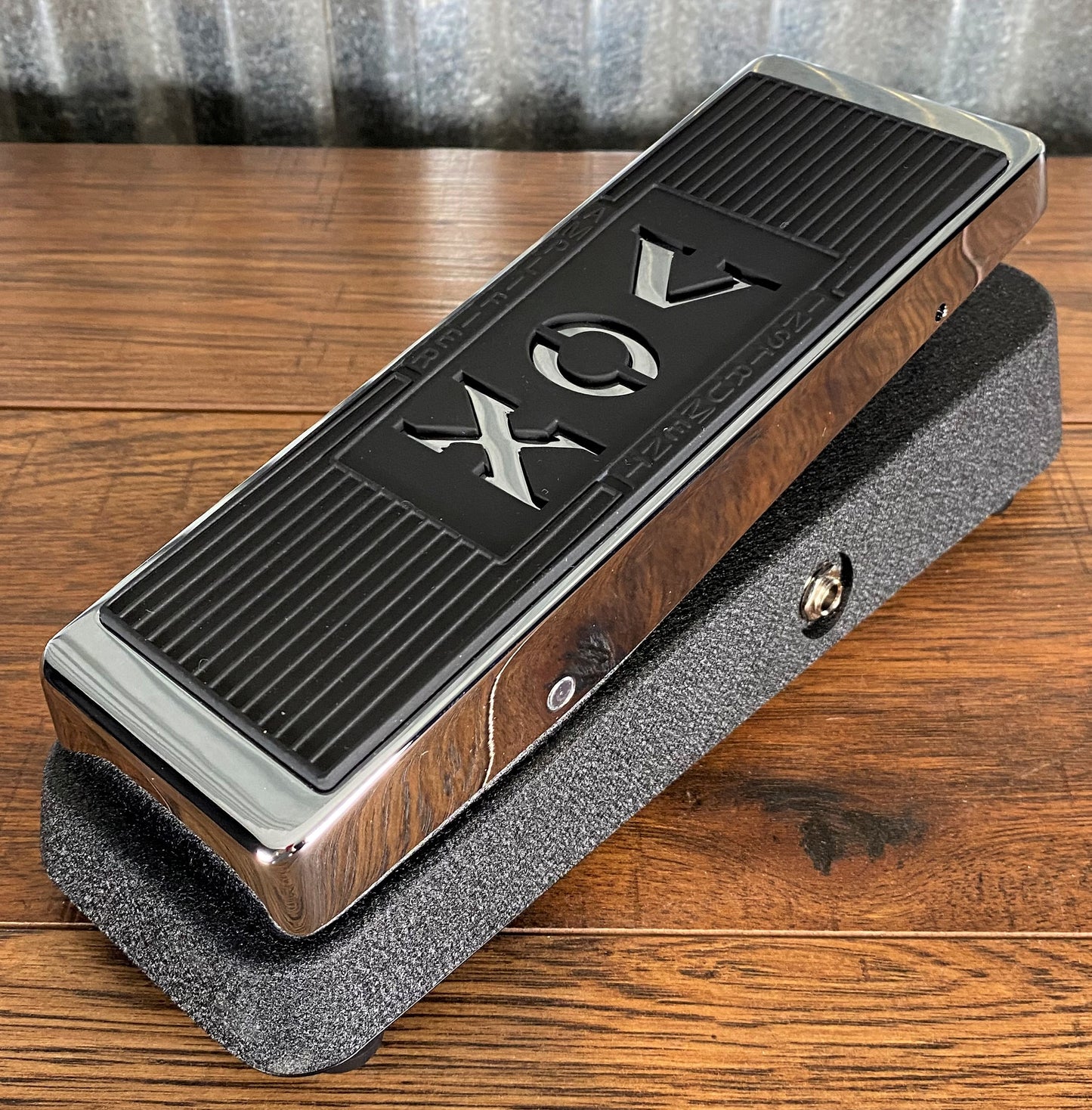 VOX V847A Wah Guitar Effect Pedal with AC jack