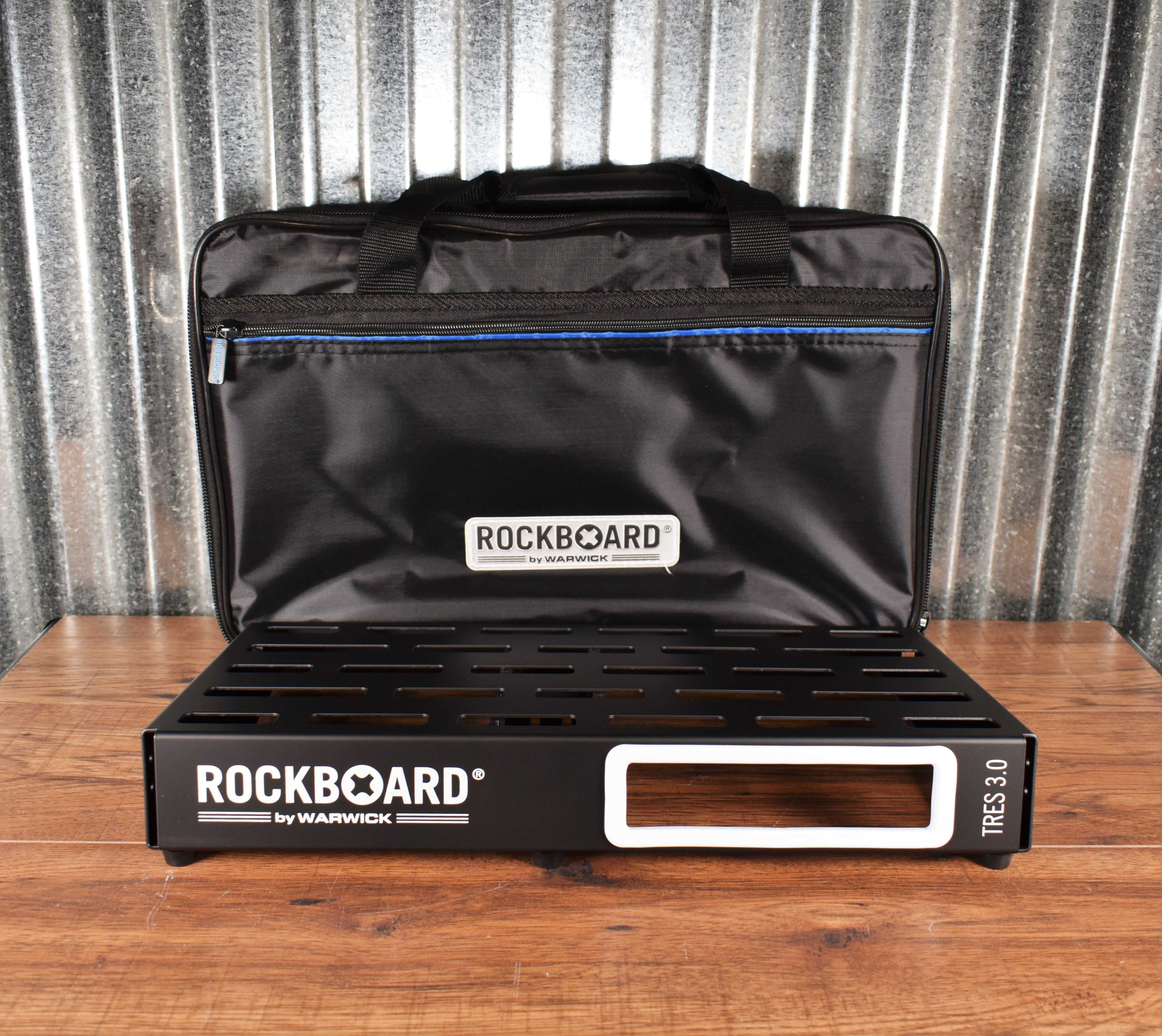 Warwick Rockboard Tres 3.0 B Guitar Effect Pedalboard & Gig Bag