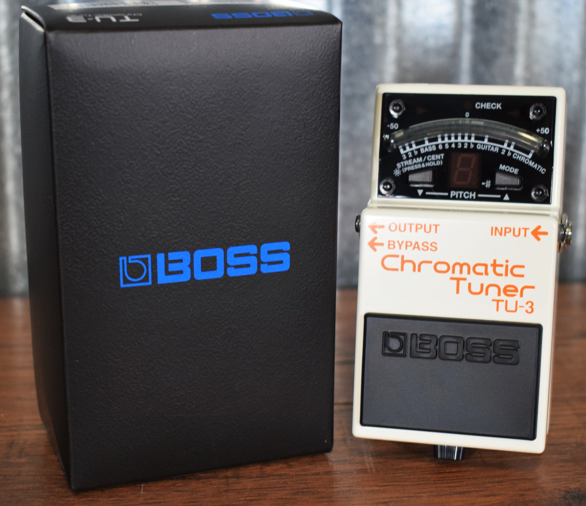 Boss TU-3 Chromatic Tuner Guitar Bass Effect Pedal – Specialty Traders
