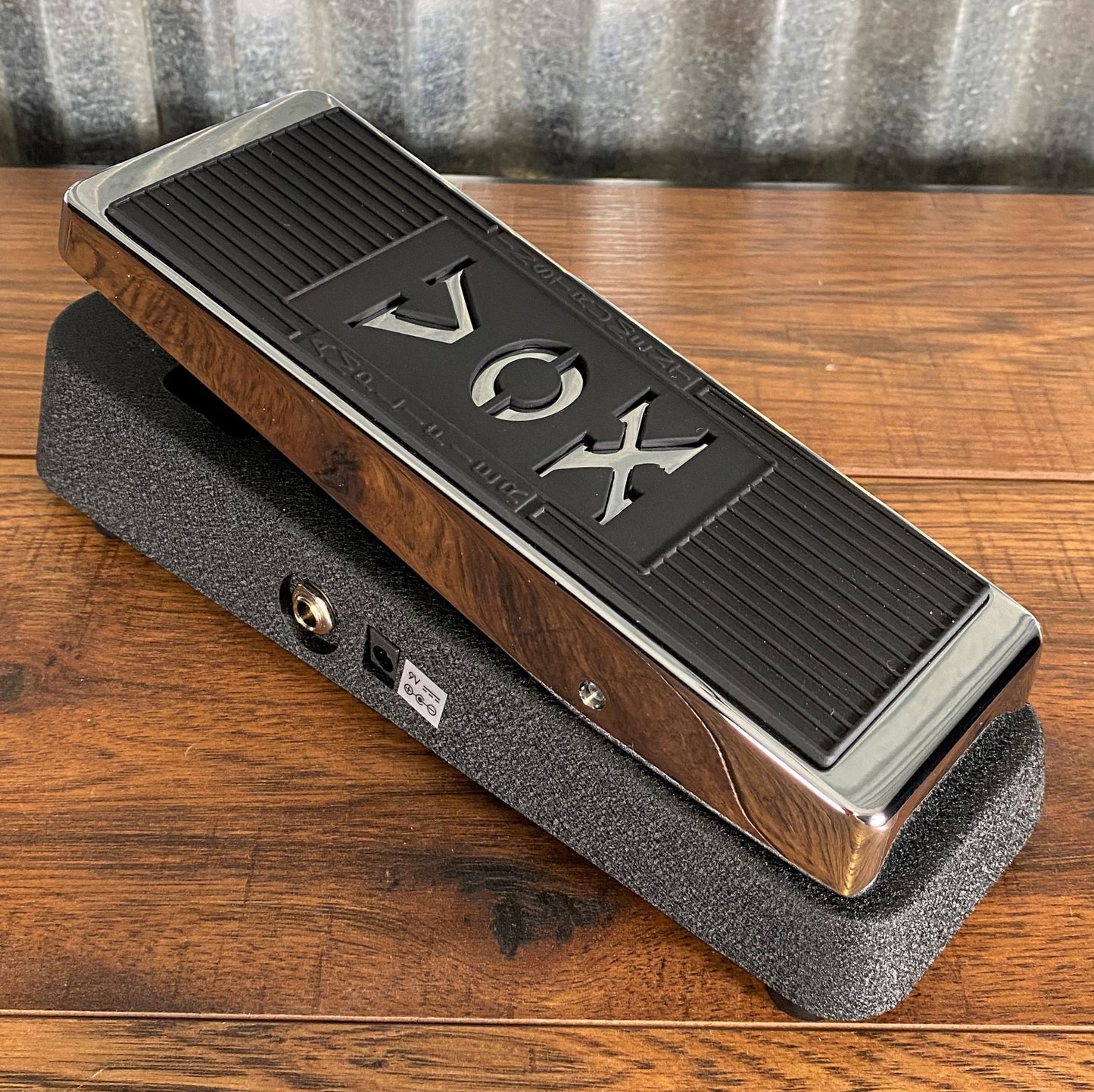 VOX V847A Wah Guitar Effect Pedal with AC jack