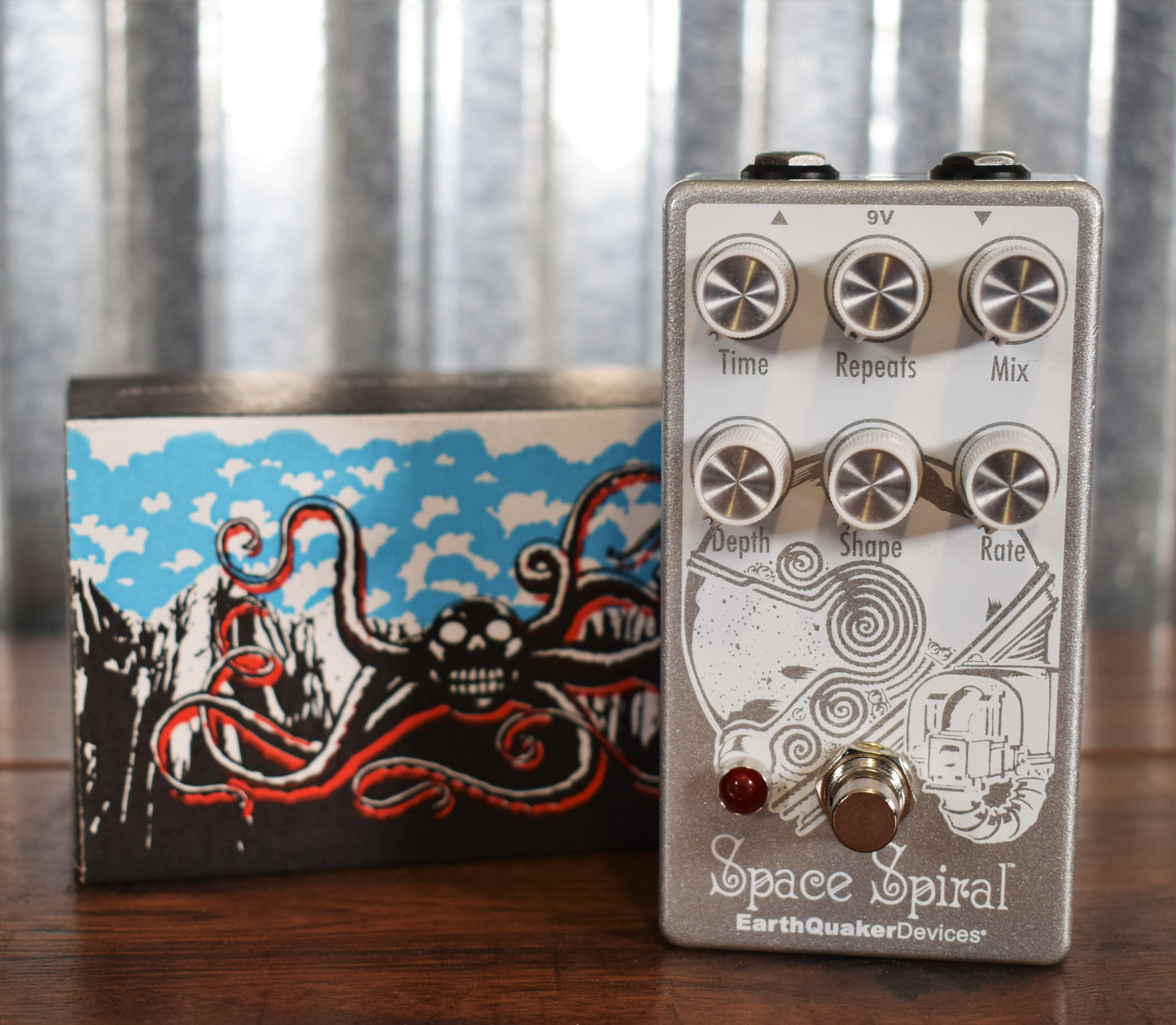 Earthquaker Devices EQD Space Spiral  Modulated Delay V2 Guitar Effect Pedal