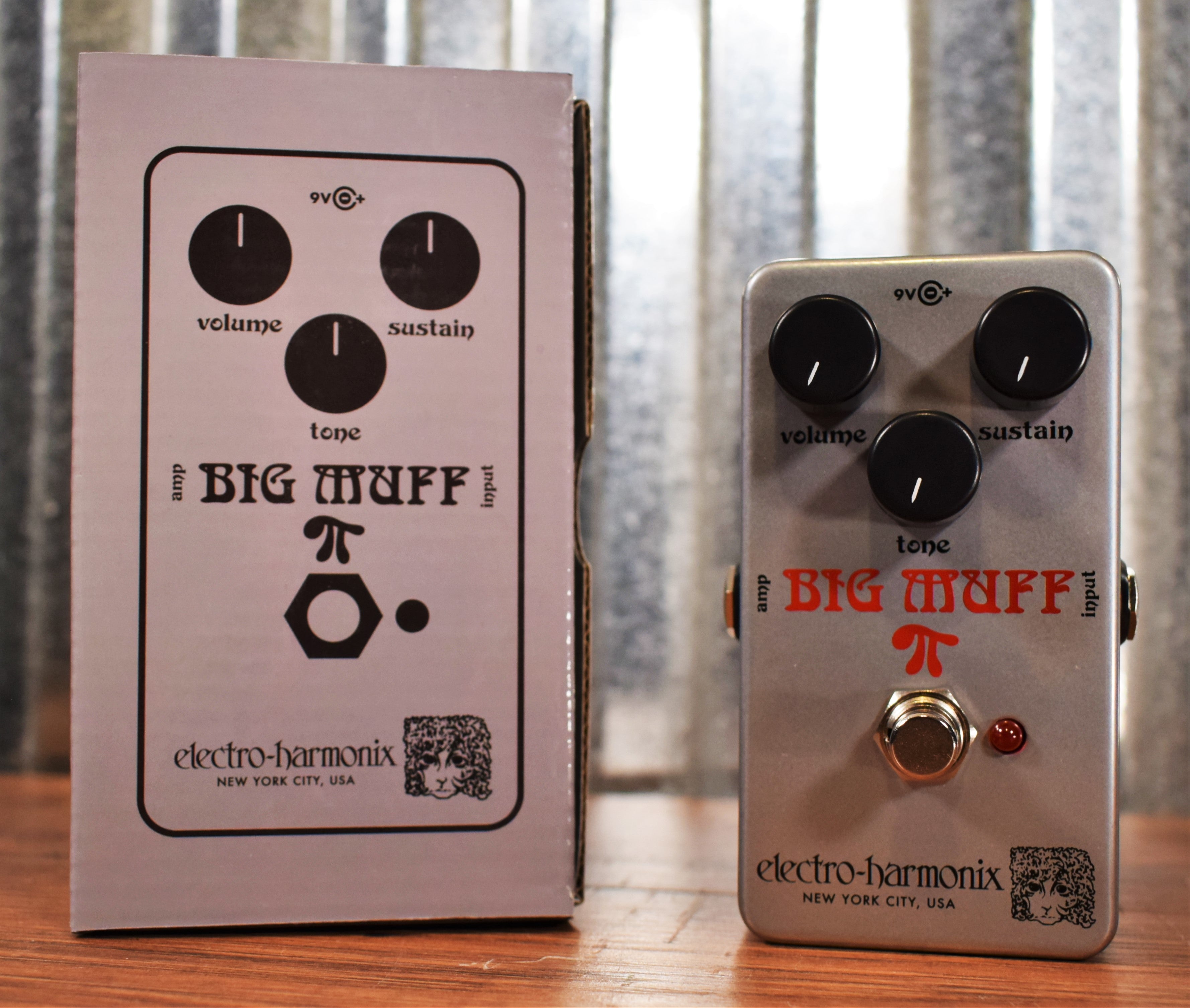 Electro-Harmonix EHX Ram's Head Big Muff Pi Distortion Guitar