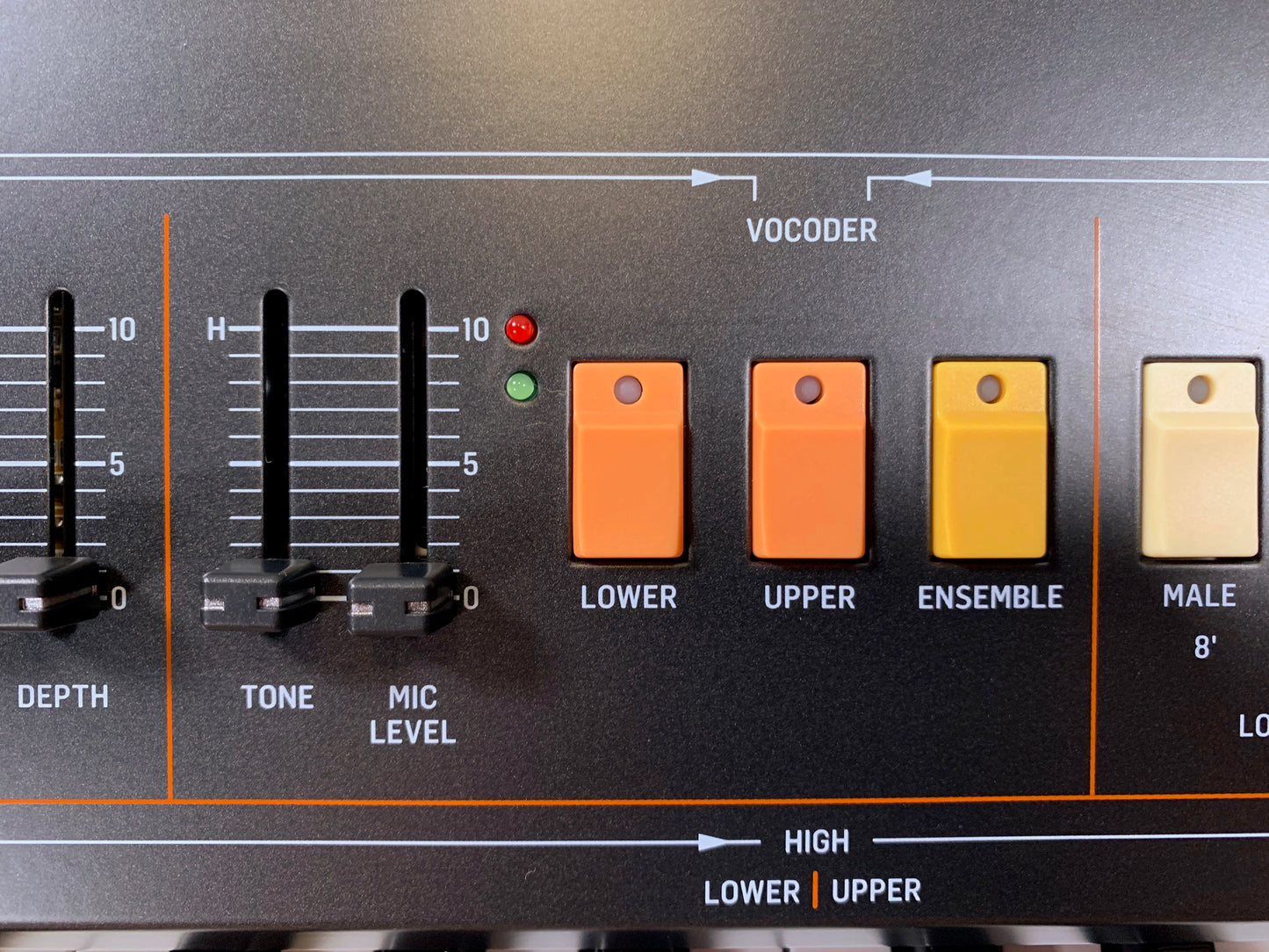 Behringer Vocoder VC340 Authentic 80's Analog Vocoder Synthesizer