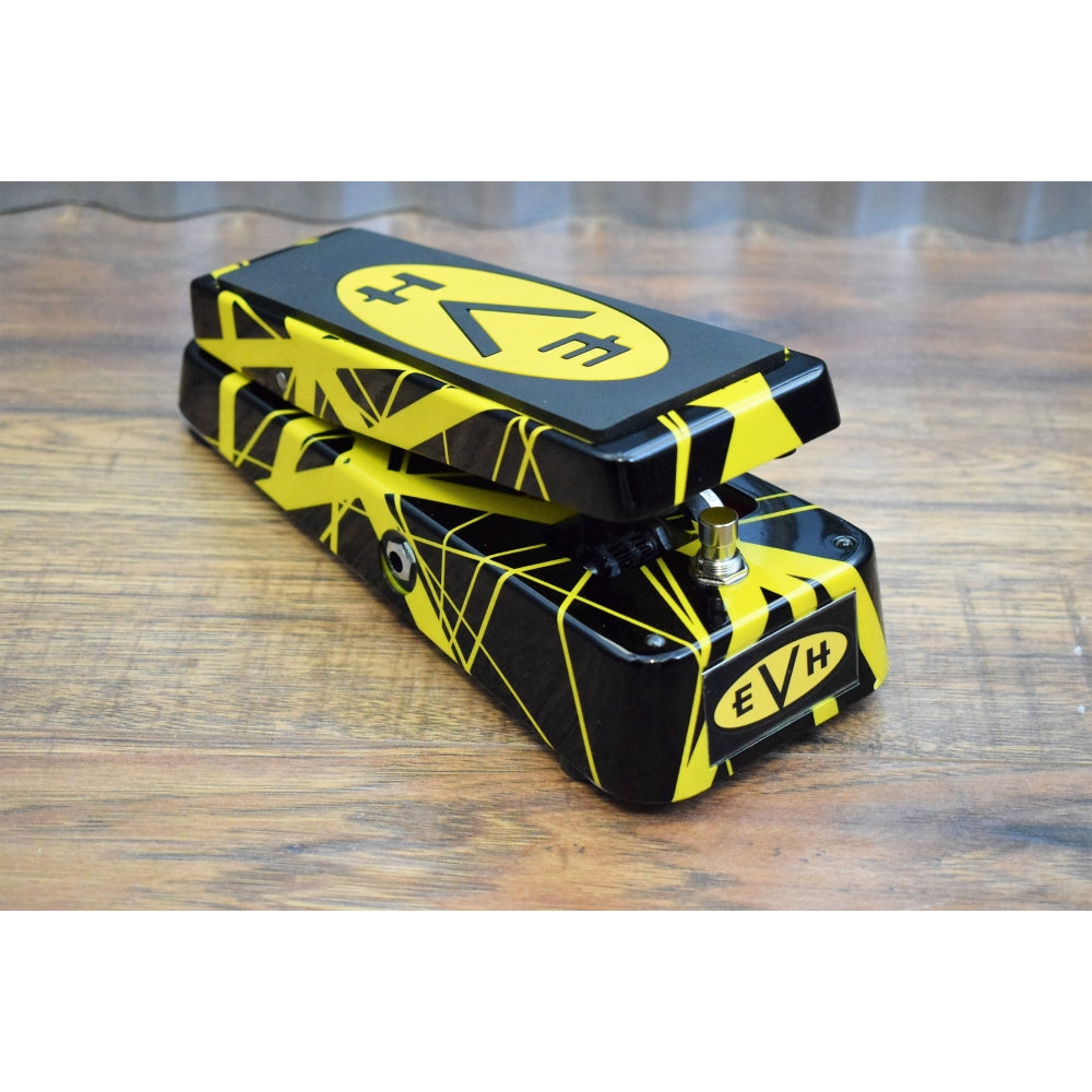 eddie van halen wah pedal Dunlop EVH95 Eddie Van Halen Cry Baby Wah Guitar Effect Pedal – Specialty Traders