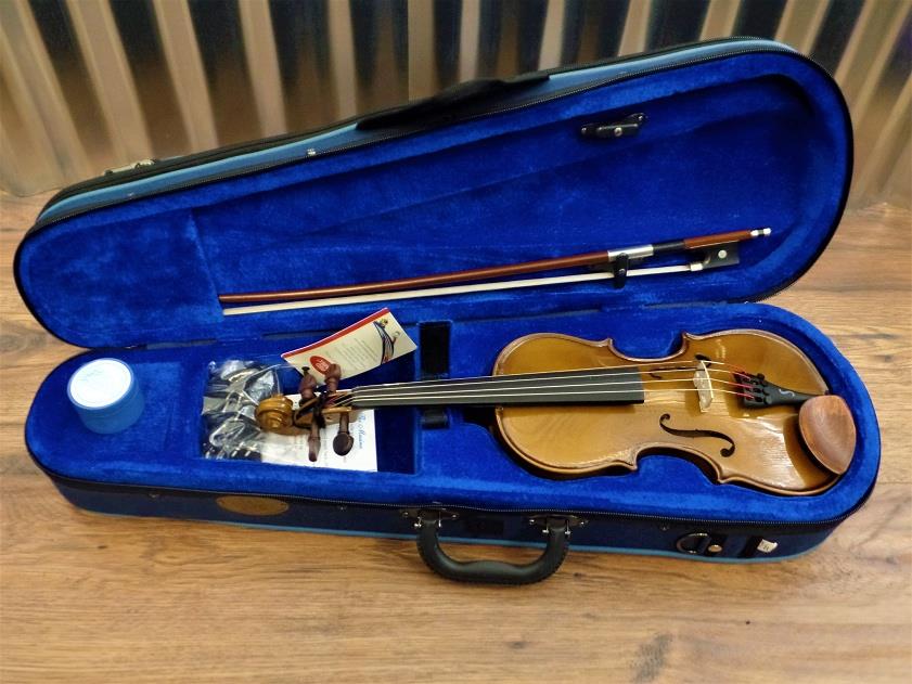 Stentor Student 1 Series 1/8 Violin Brown with Bow & Case #1015 *
