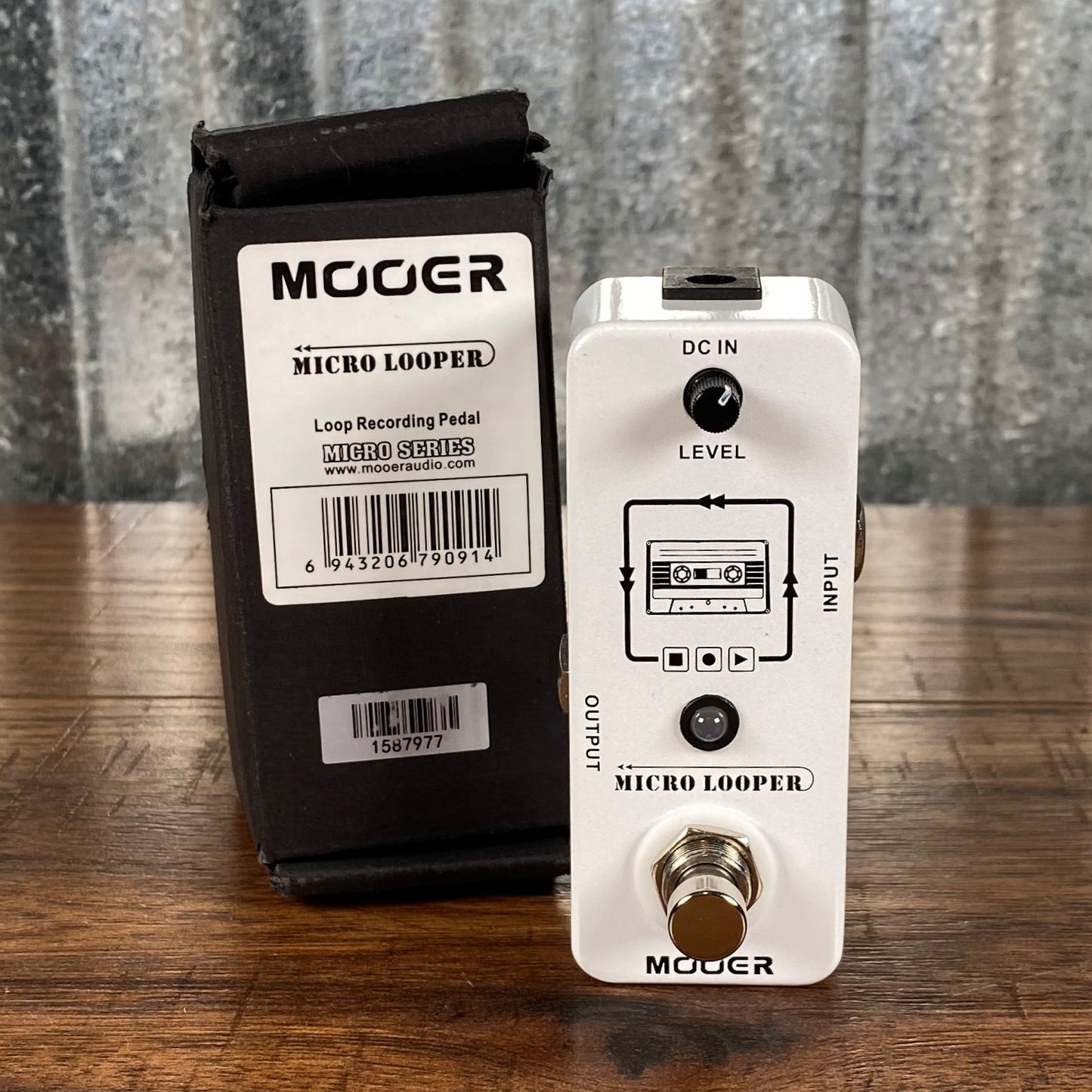 Mooer Audio Micro Looper Guitar & Bass Effect Pedal Used