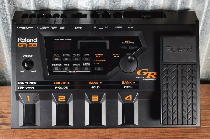 Roland GR-33 Guitar Synthesizer Effect Pedal Unit Used