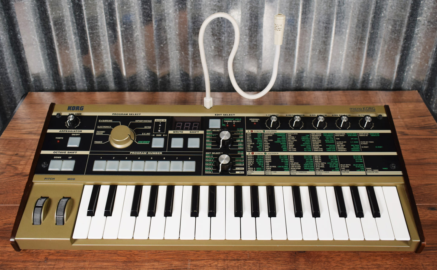 Korg MicroKorg Analog Synthesizer & Vocoder Used