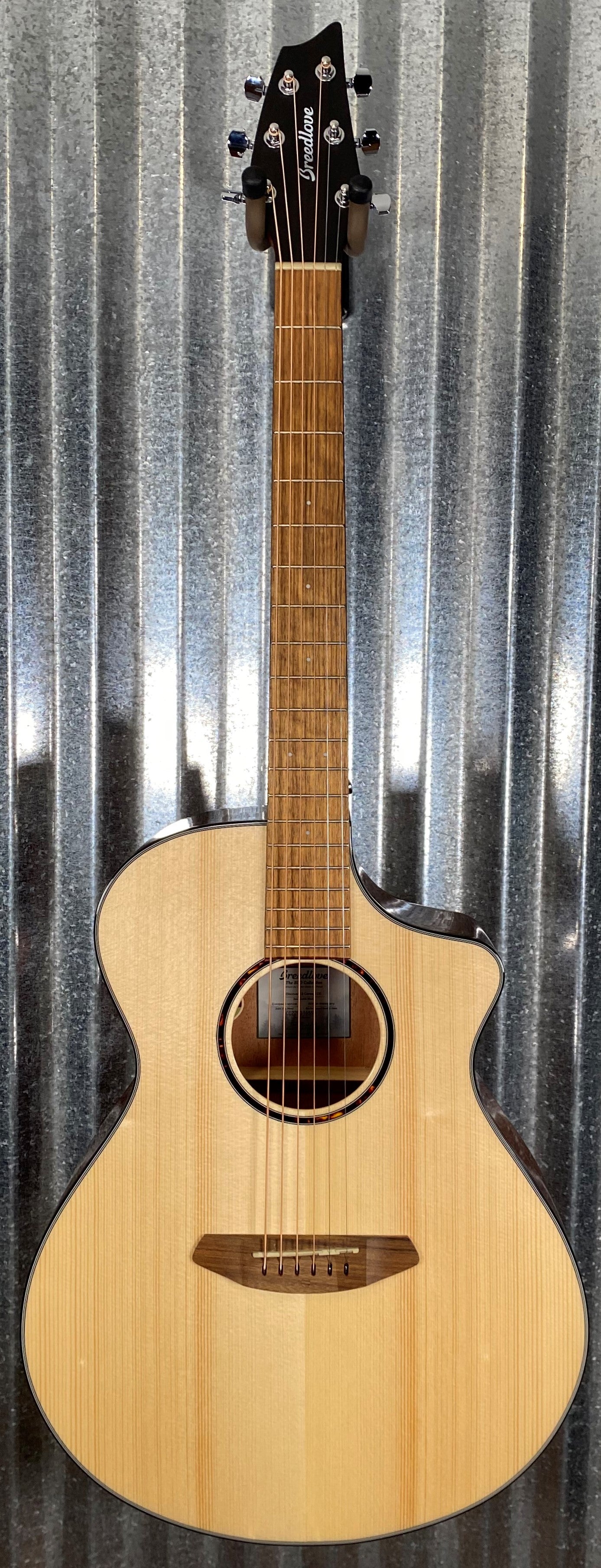 Breedlove Discovery S Concert CE Spruce Natural Acoustic Electric Guitar DSCN01CEEUAM #6558