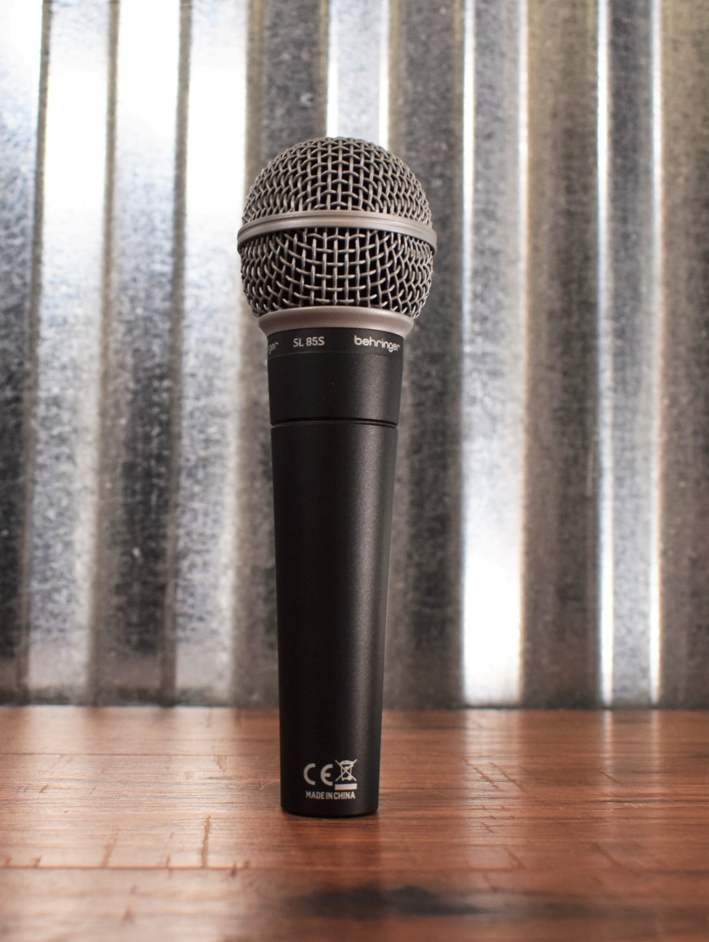 Behringer SL85S Dynamic Cardioid Handheld Vocal Microphone with On/Off Switch 3 Pack Bundle