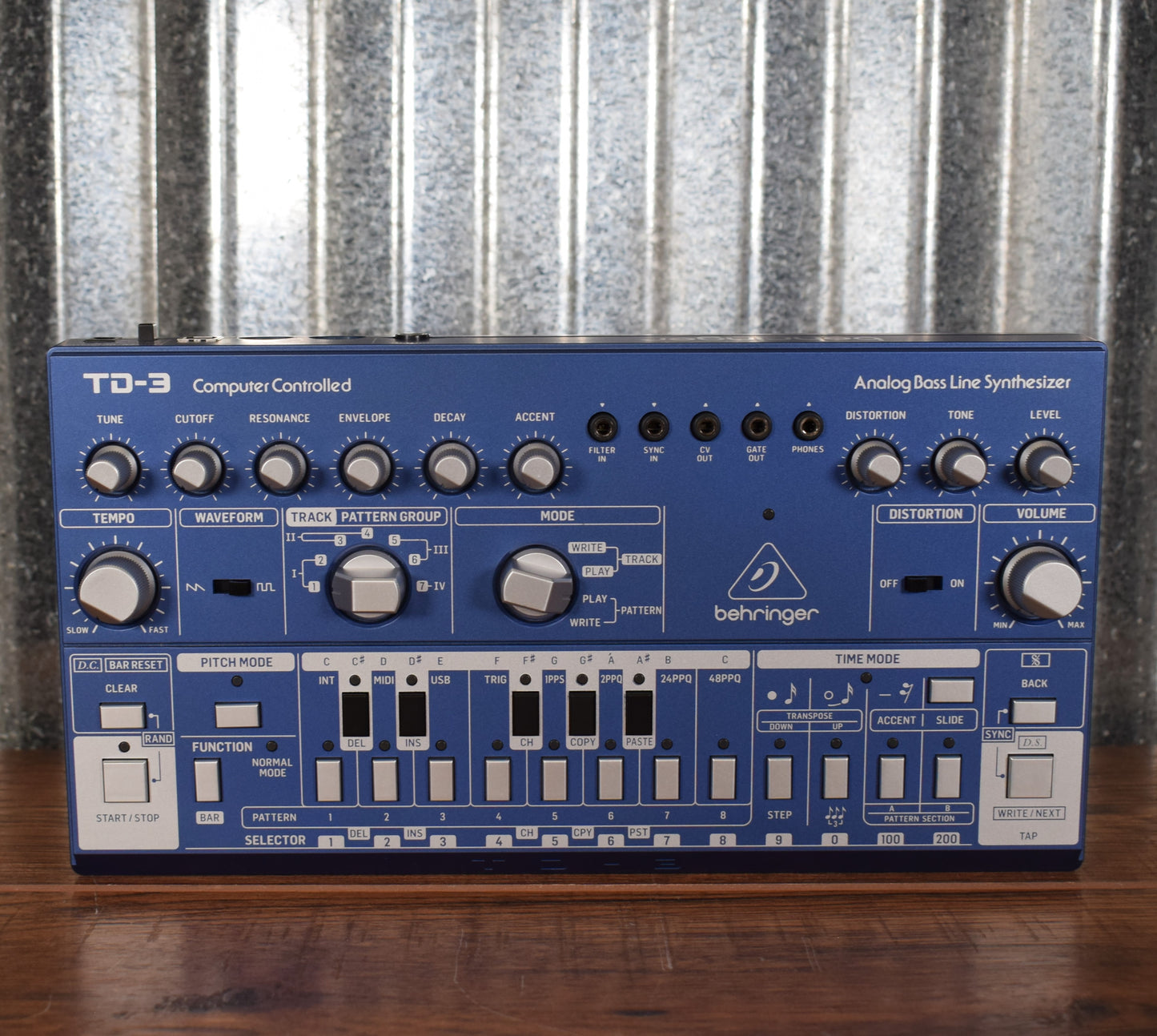 Behringer TD-3 Analog Bass Line Synthesizer Blue Used