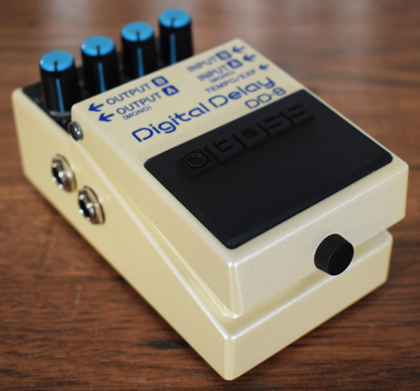 Boss DD-8 Digital Delay Guitar Effect Pedal