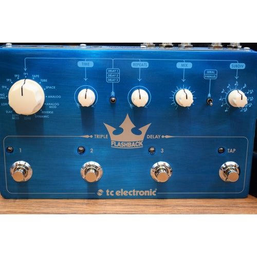TC Electronic Flashback Triple Delay Guitar Bass Effect Pedal & AC Adapter