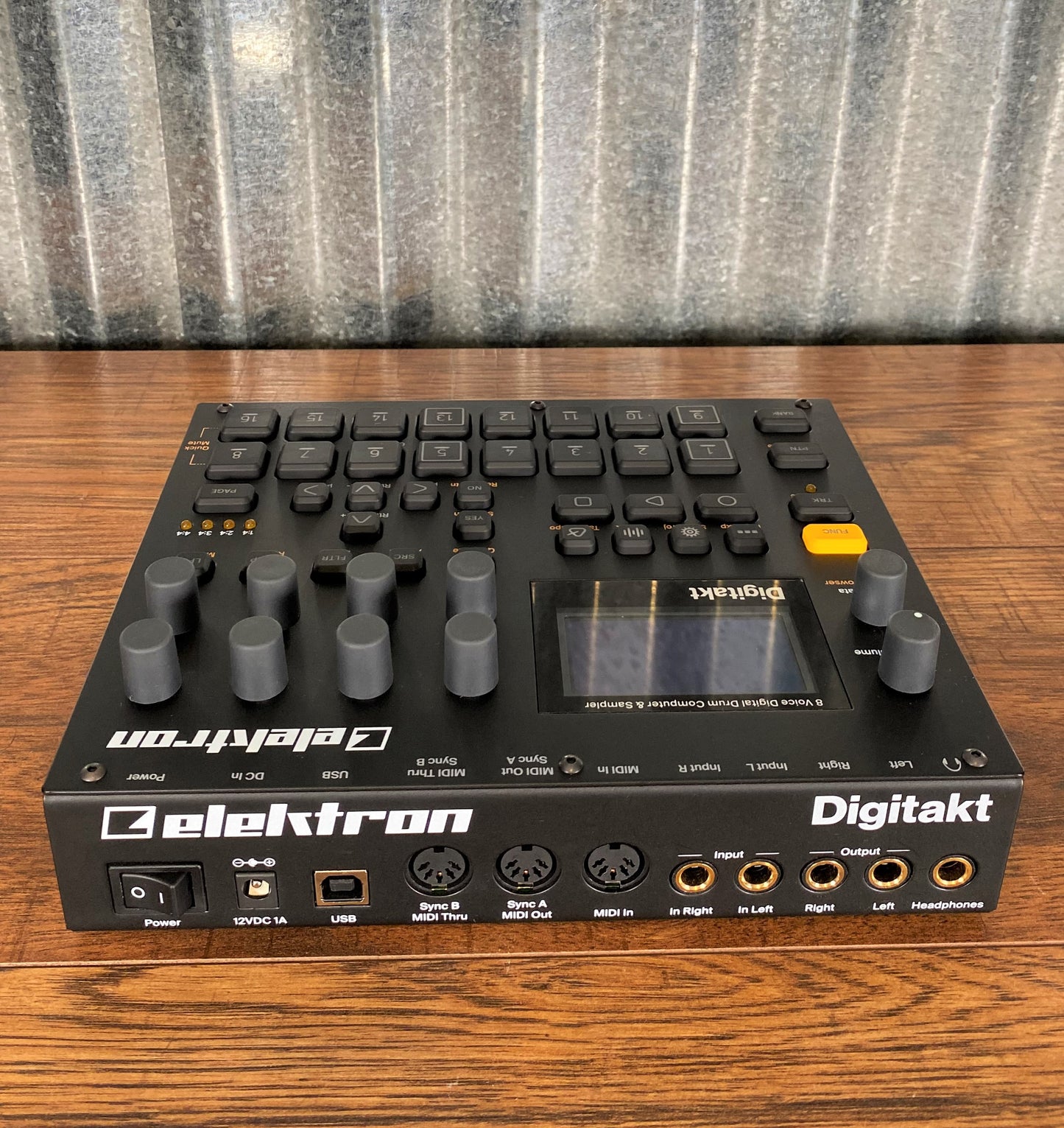 Elektron Digitakt Eight Voice Digital Drum Computer & Sampler Used