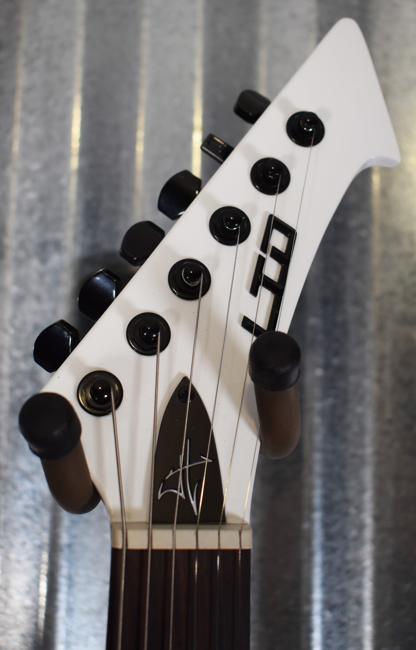 ESP LTD James Hetfield Snakebyte Snow White Guitar & Case LSNAKEBYTESW #0595 Used