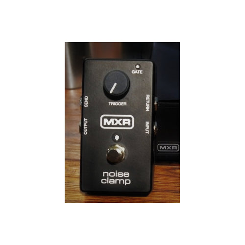 Dunlop MXR M195 Noise Clamp Gate Guitar & Bass Effect Pedal Demo