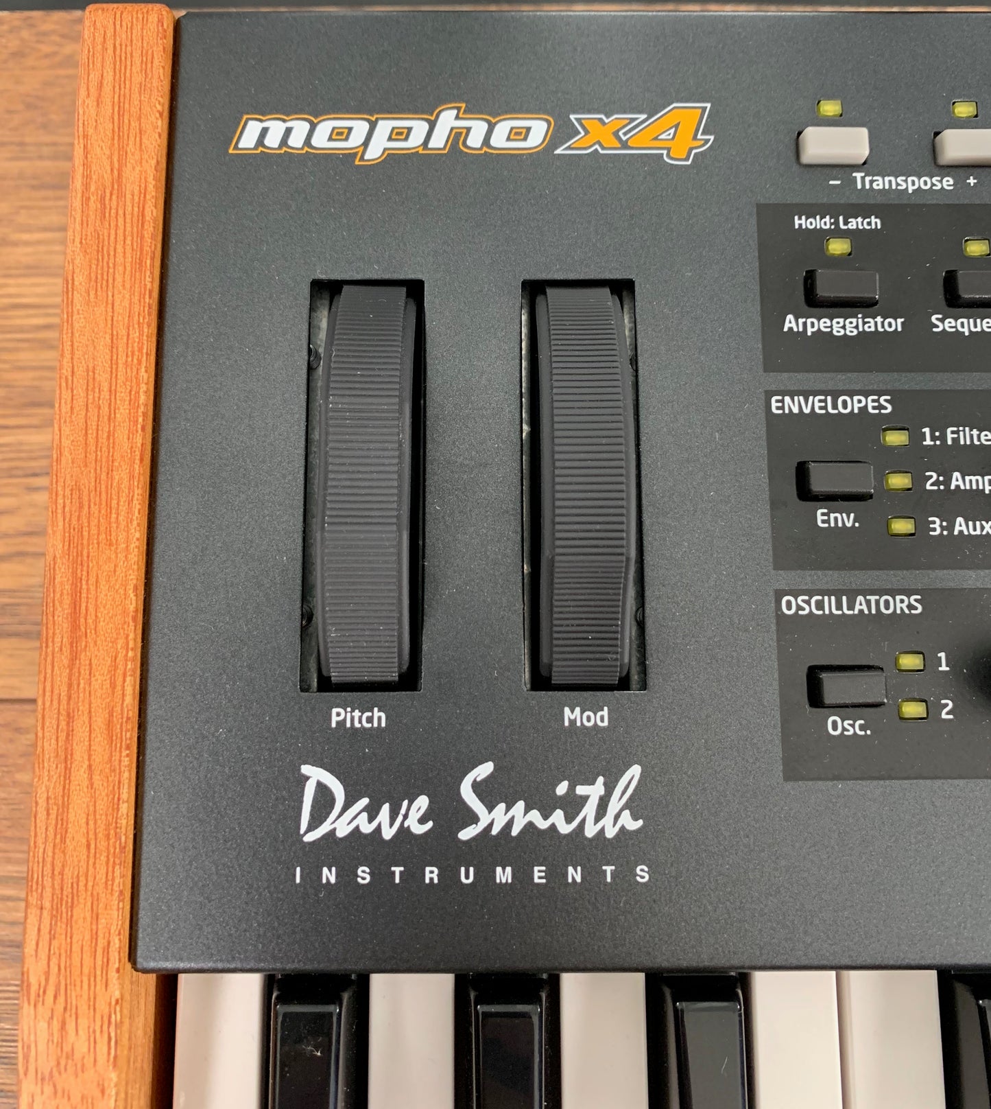 Dave Smith Instruments Mopho x4 Programmable Polyphonic Analogue Synthesizer Keyboard Used