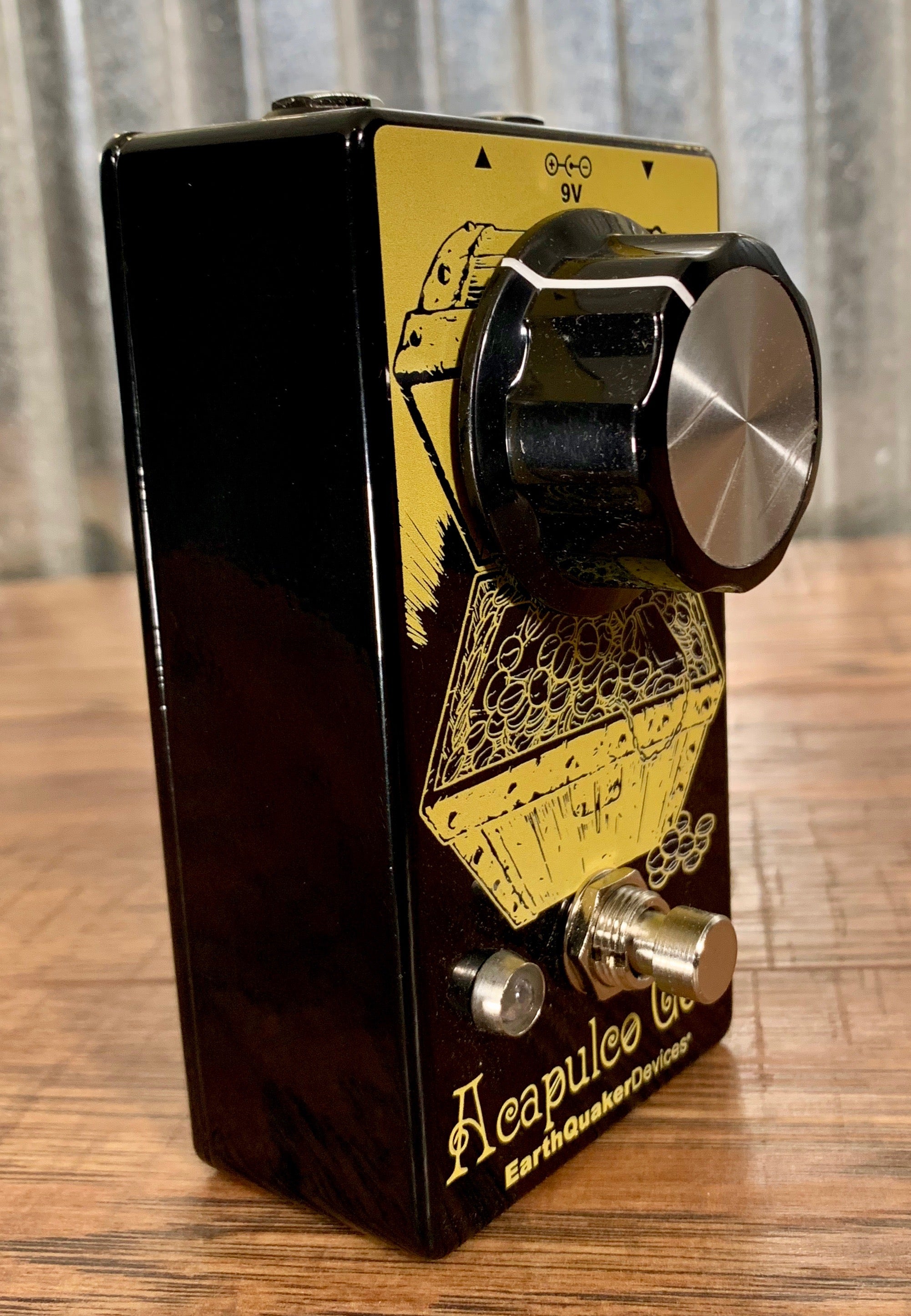 EARTHQUAKER DEVICES - ACAPULCO GOLD® POWER AMP DISTORTION | FRET12