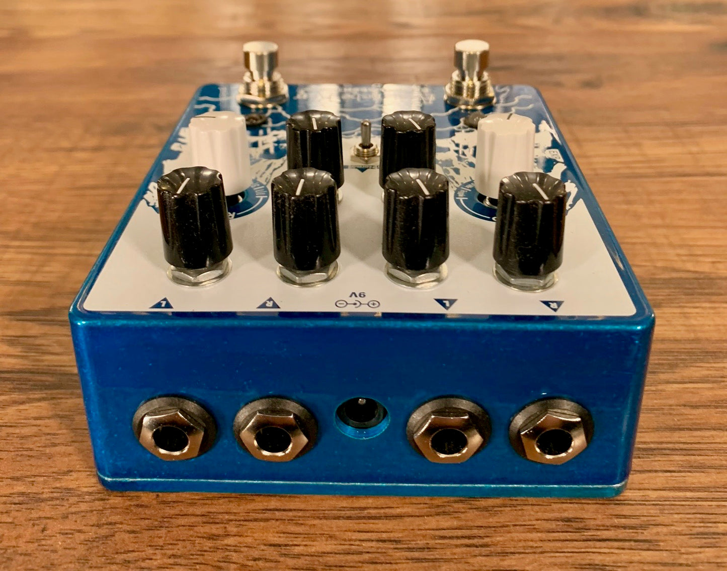 Earthquaker Devices EQD Avalanche Run Stereo Delay & Reverb V2 Guitar Effect Pedal Demo