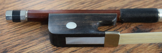 Becker 9062 Size 4/4 Viola Bow