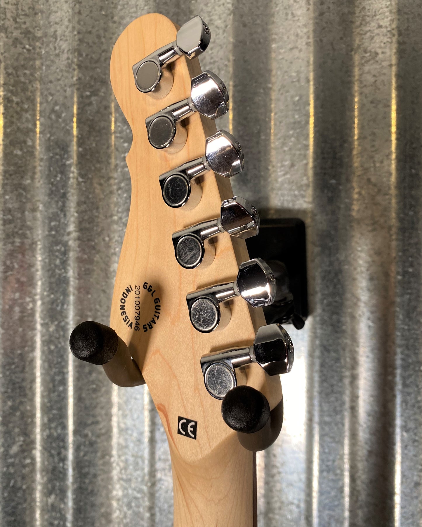 G&L Tribute Legacy 3 Tone Sunburst Guitar #7946